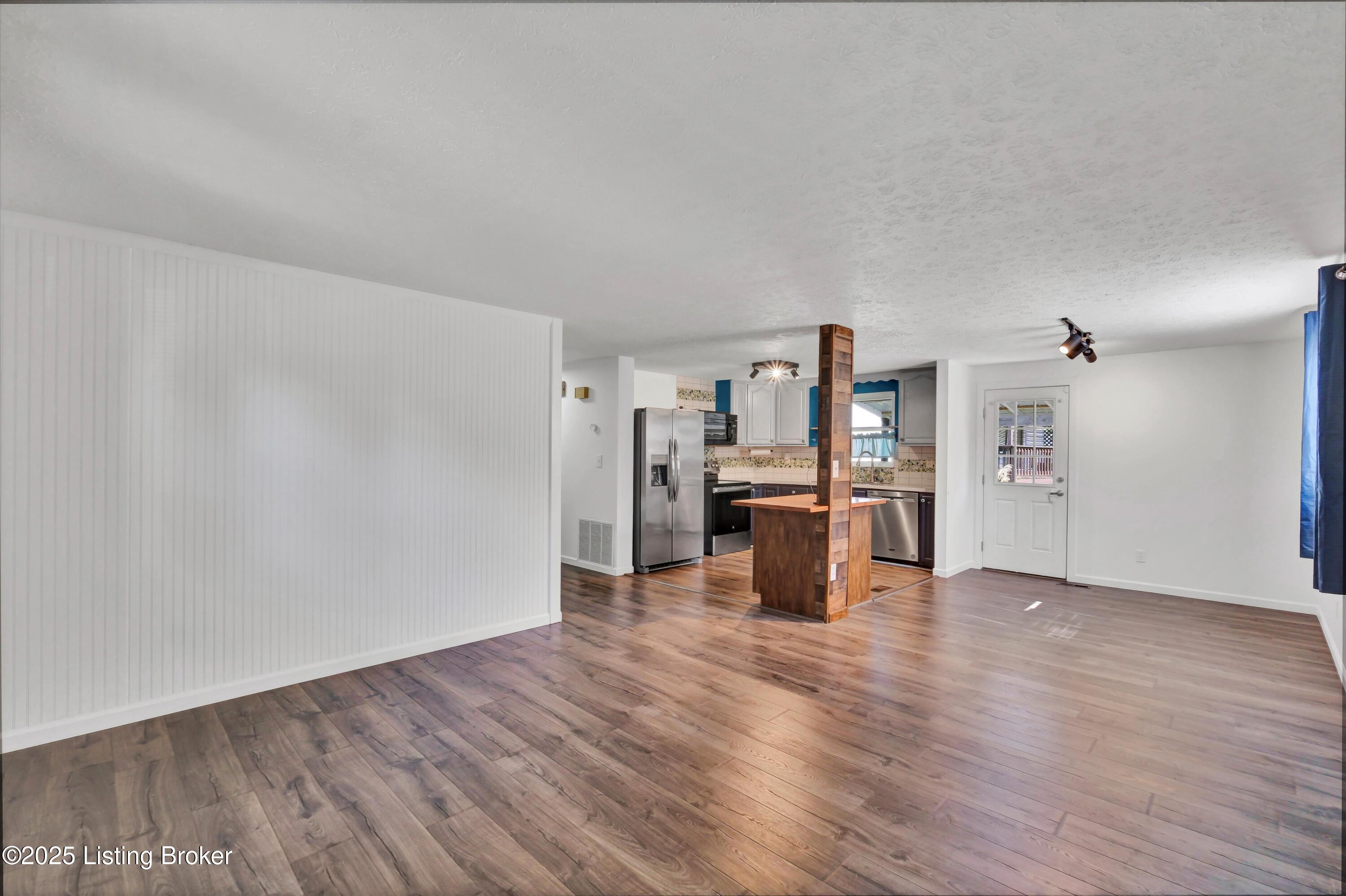 8601 Gamekeeper Ct