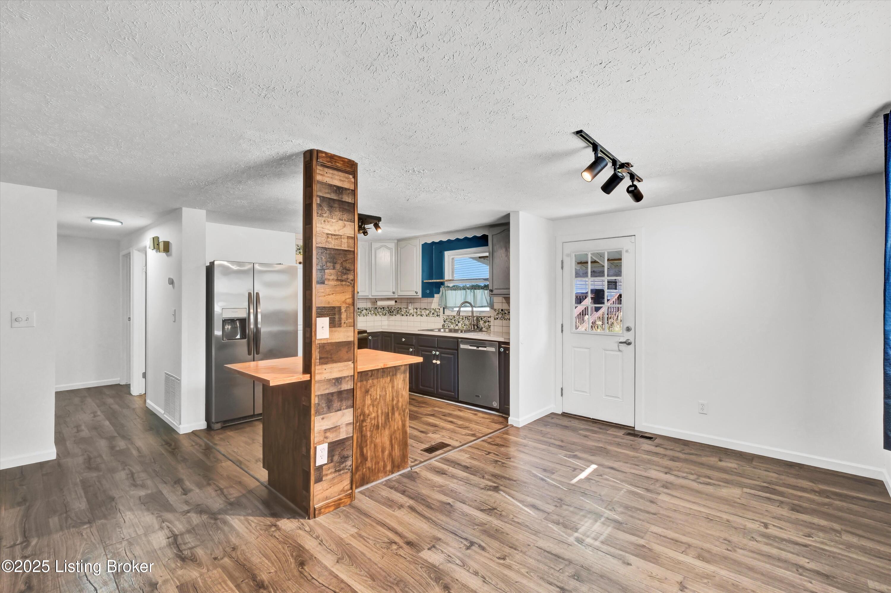 8601 Gamekeeper Ct