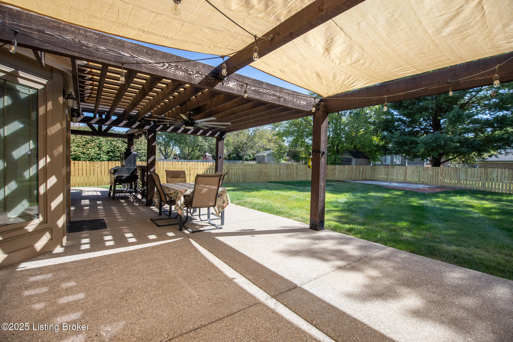 12108 Valley Dr