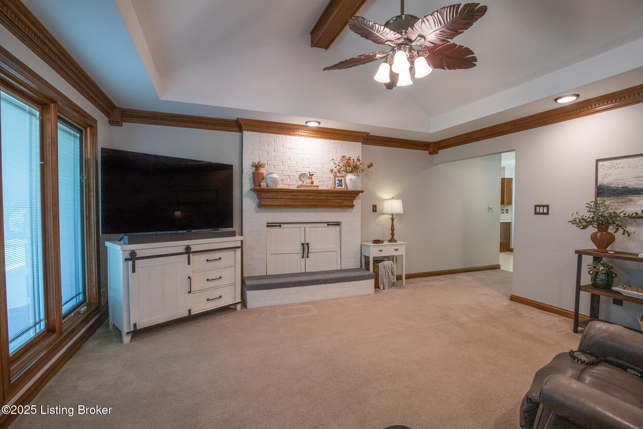 12108 Valley Dr