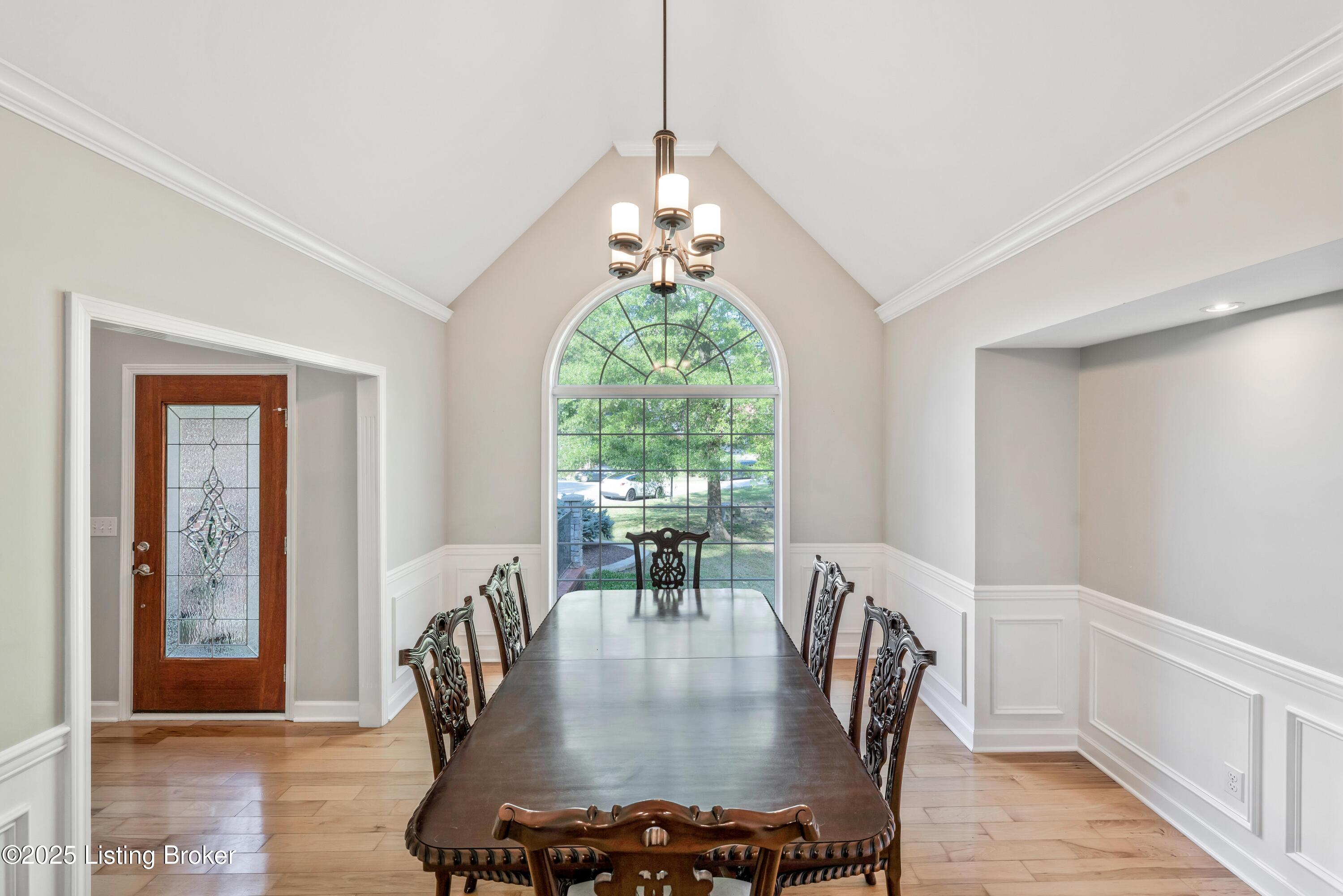 13414 Creekview Rd