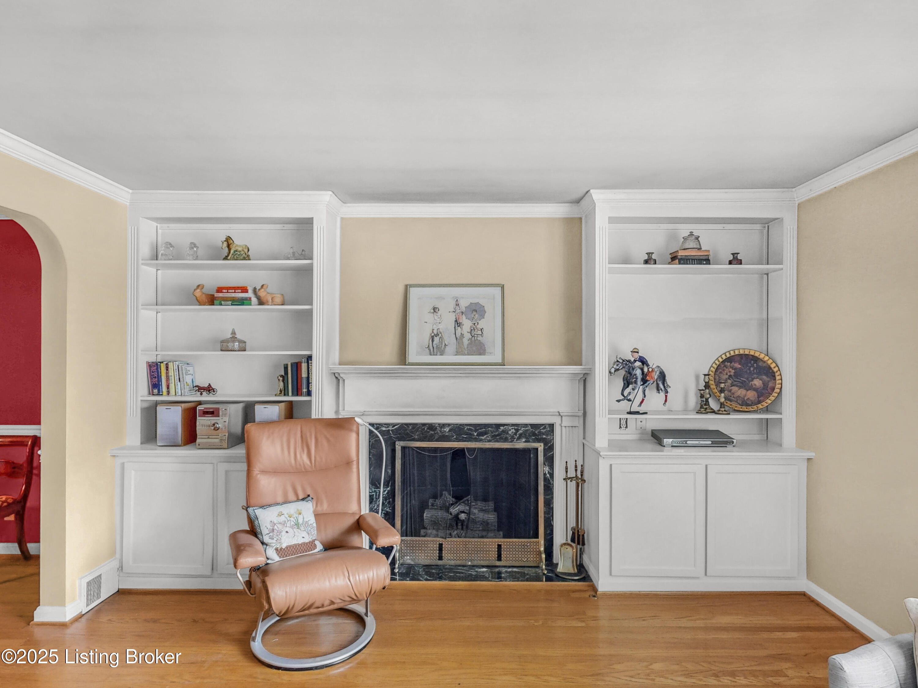 3112 Lakeview Dr