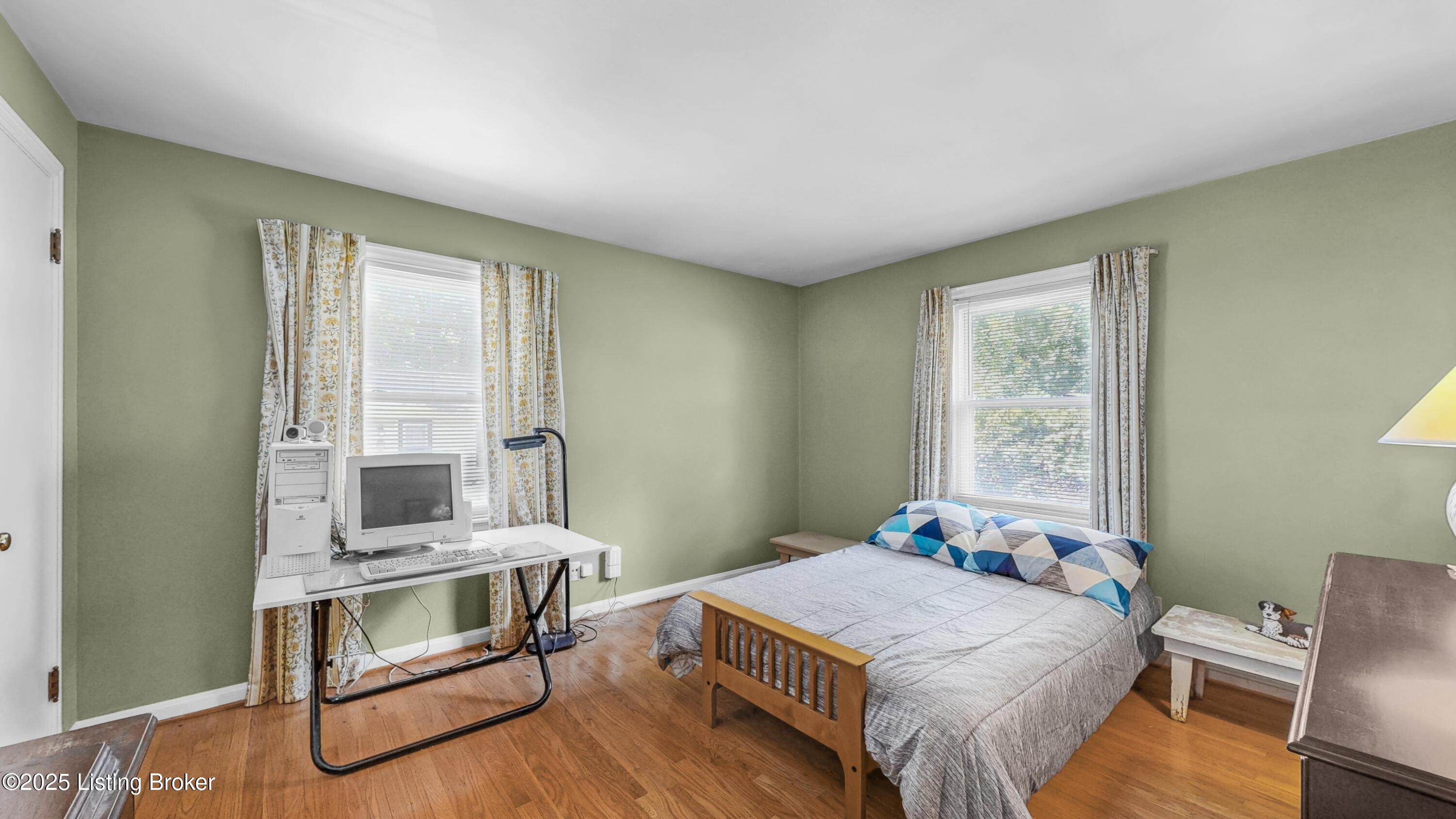 3112 Lakeview Dr