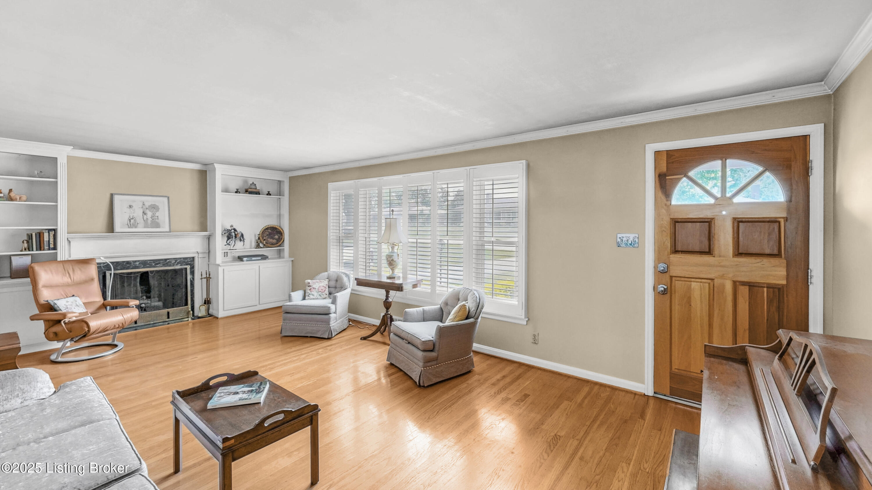 3112 Lakeview Dr