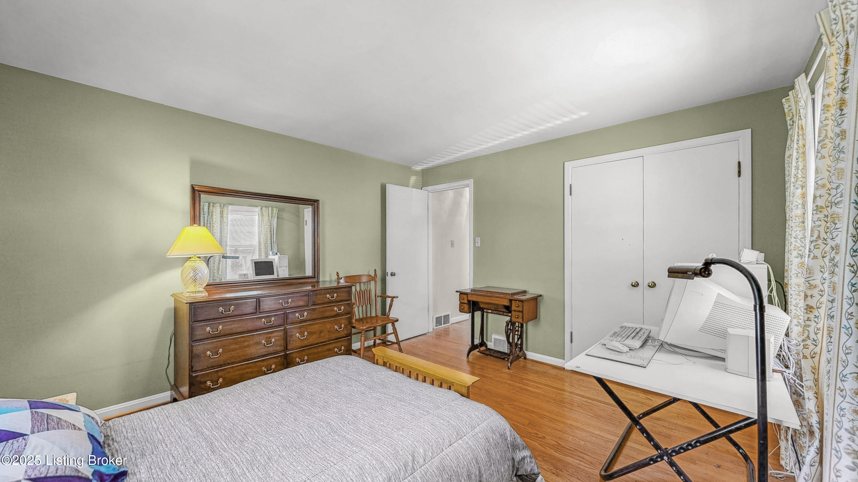 3112 Lakeview Dr
