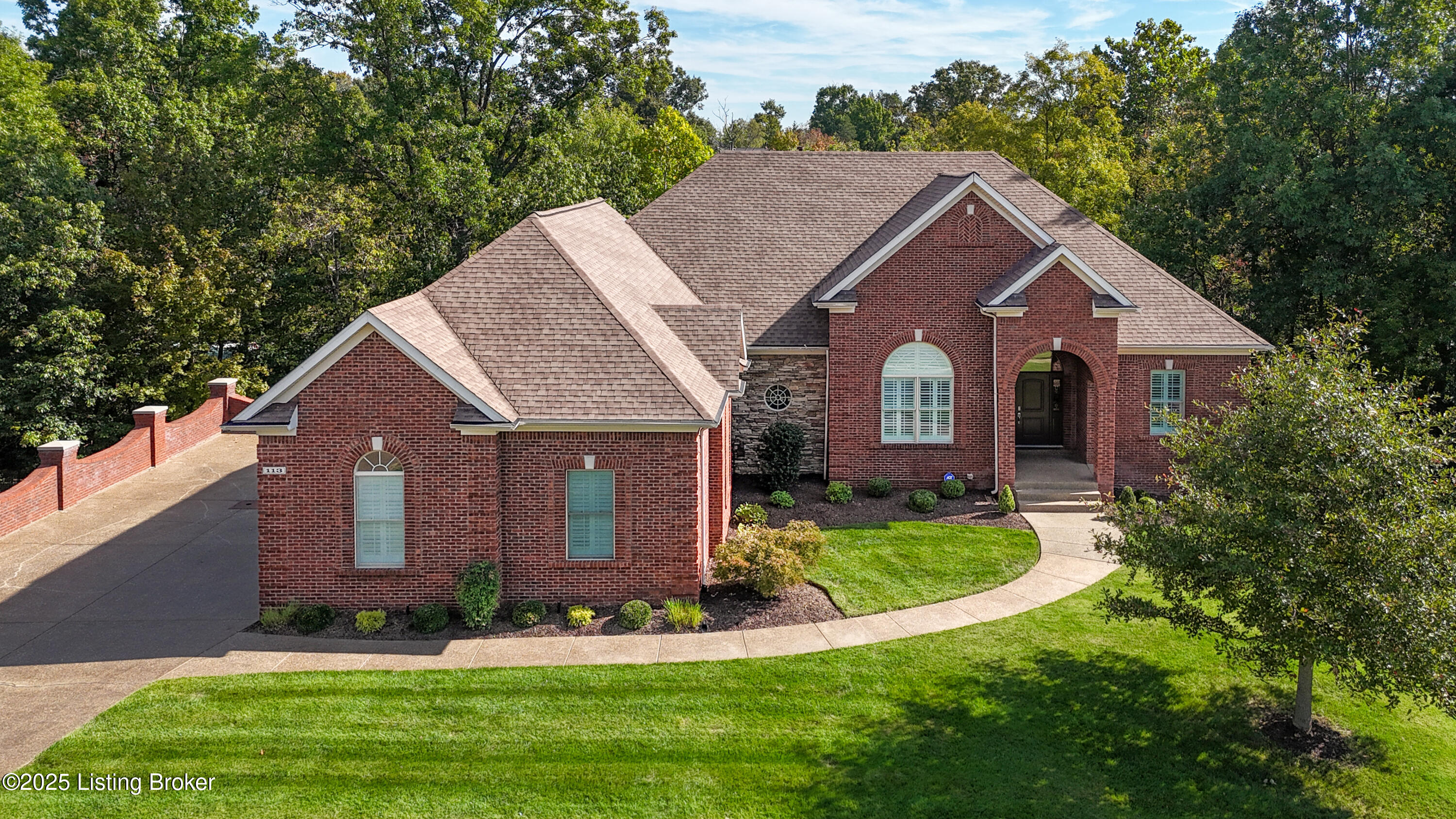 113 Chestnut Glen Dr