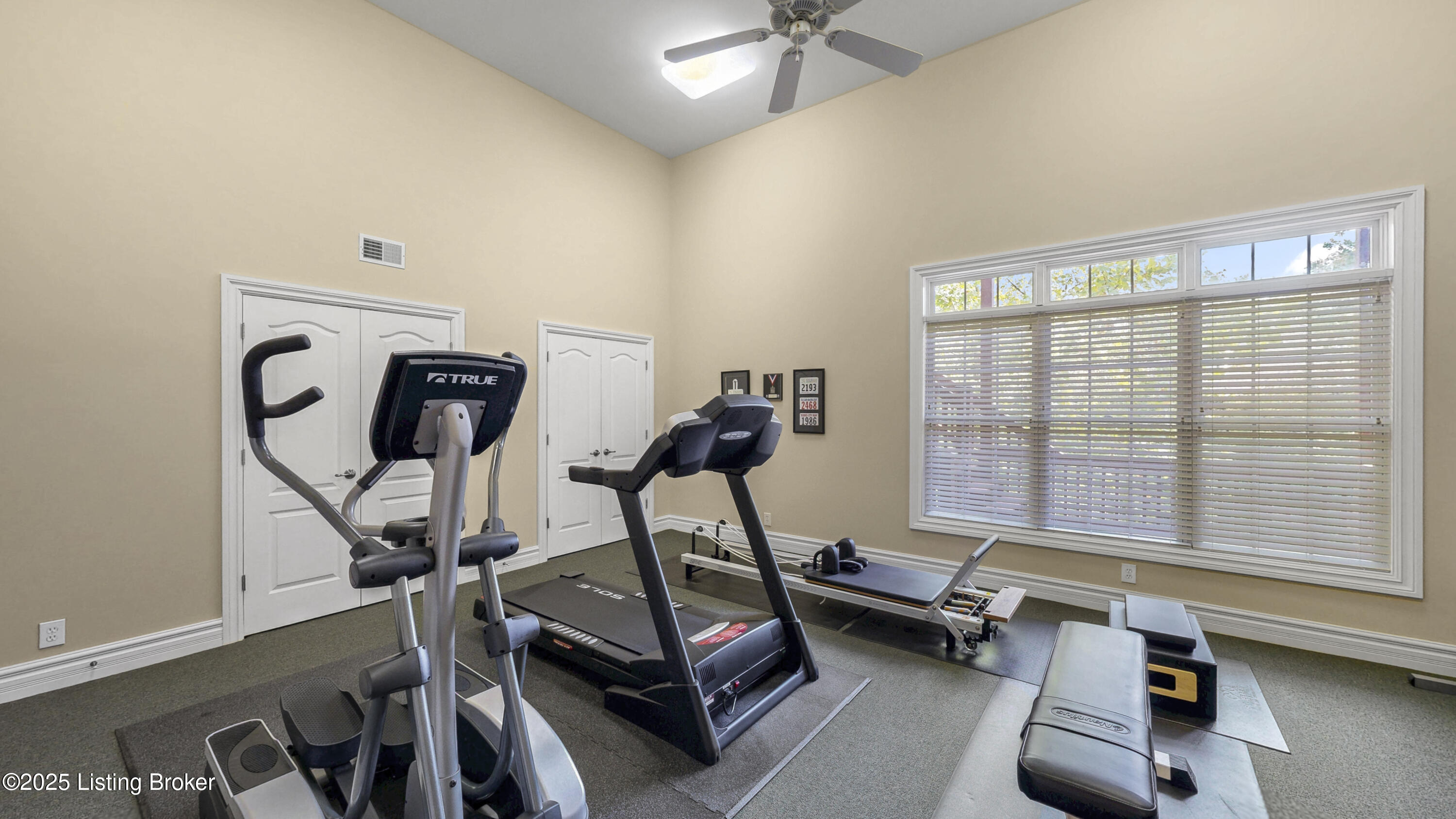 113 Chestnut Glen Dr