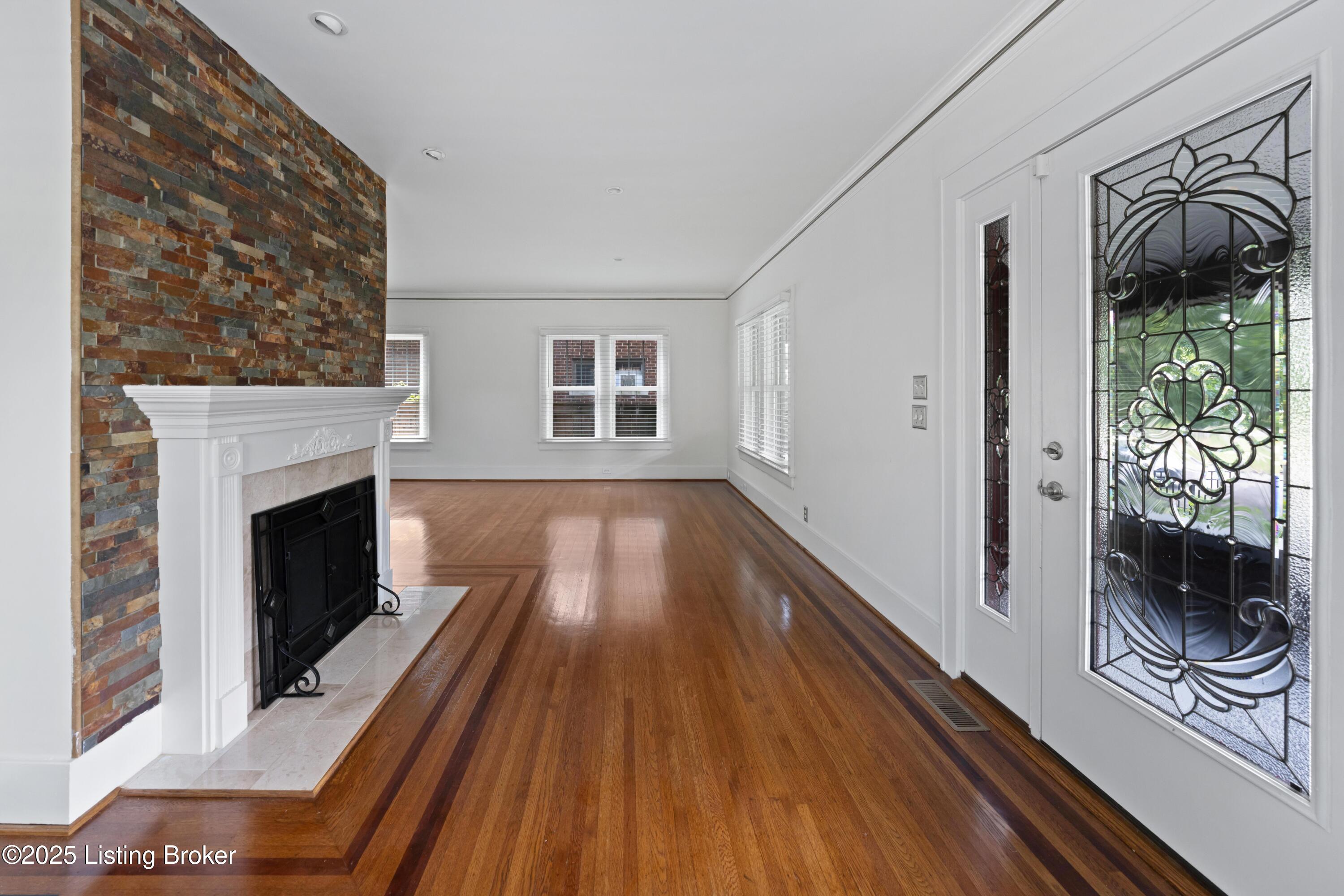 2539 Carolina Ave