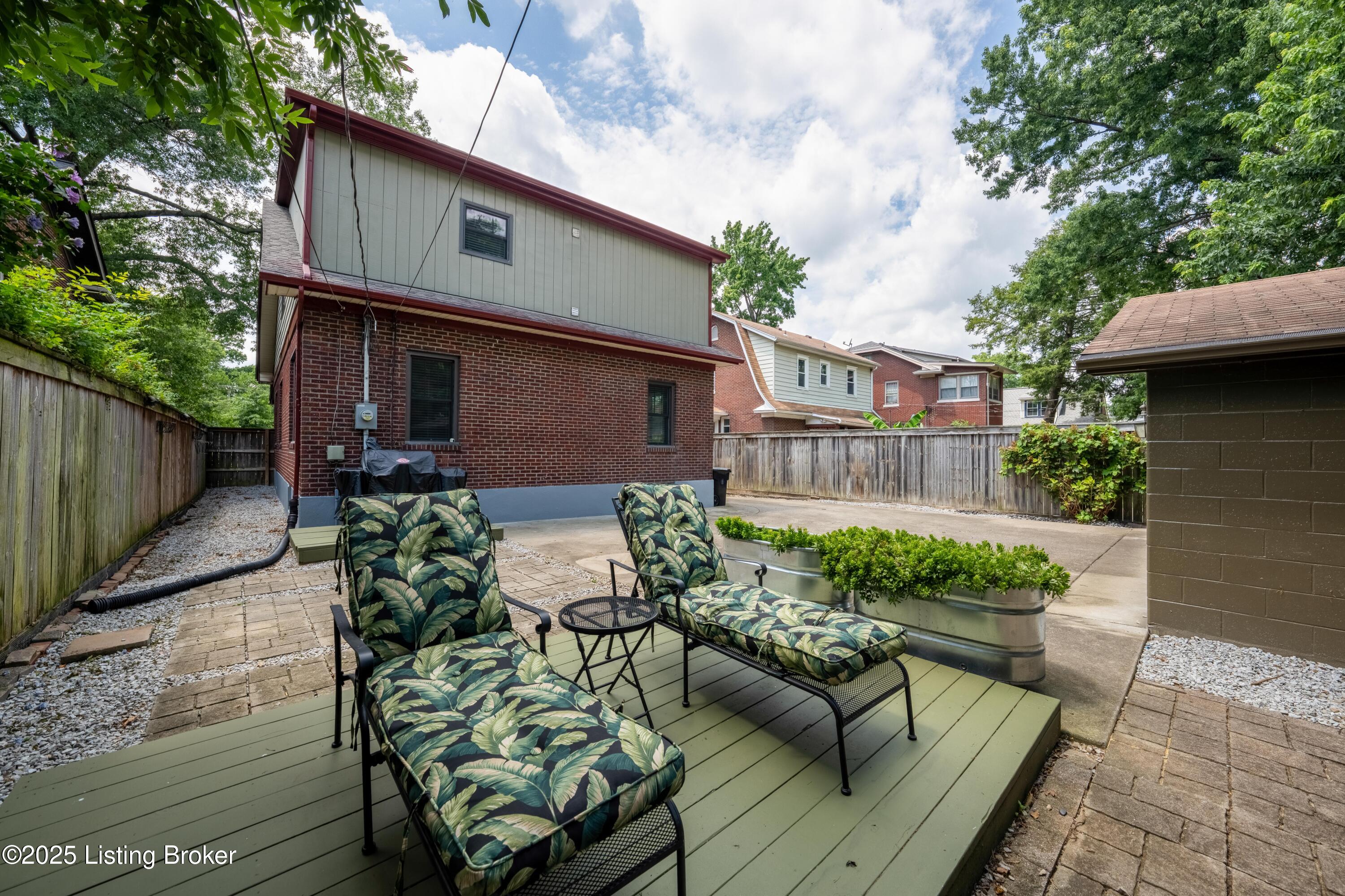 2539 Carolina Ave