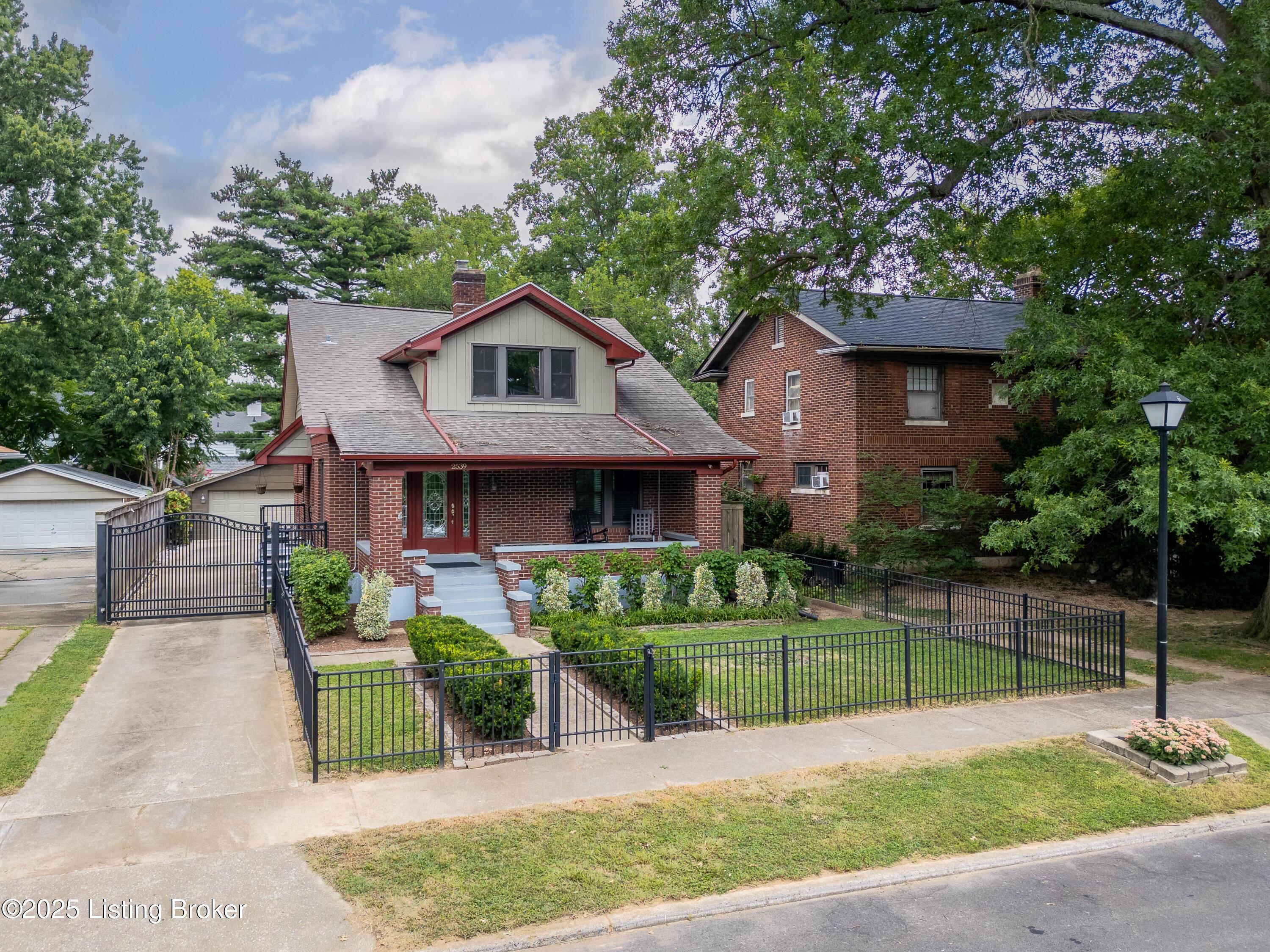2539 Carolina Ave