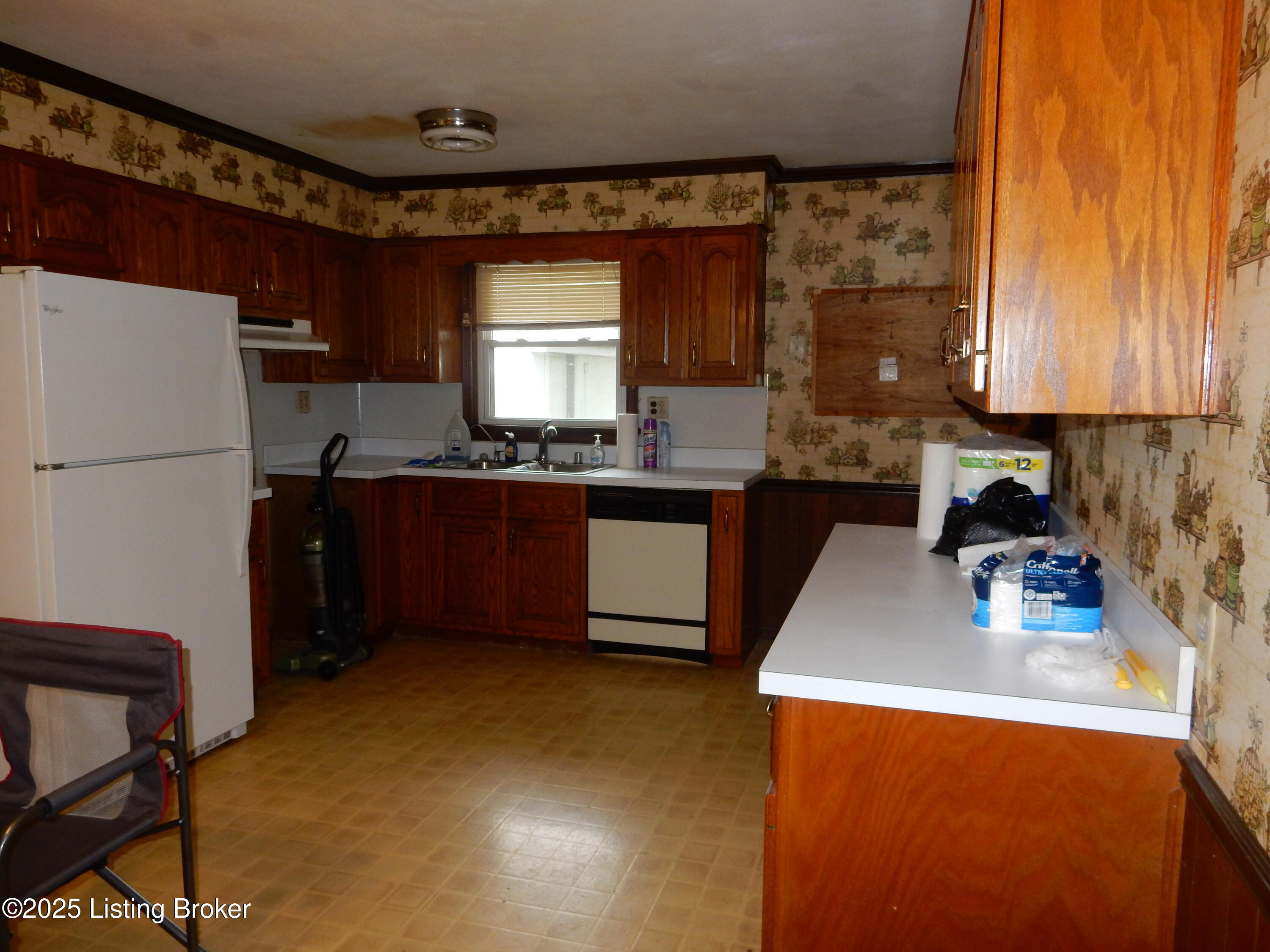 142 Short St