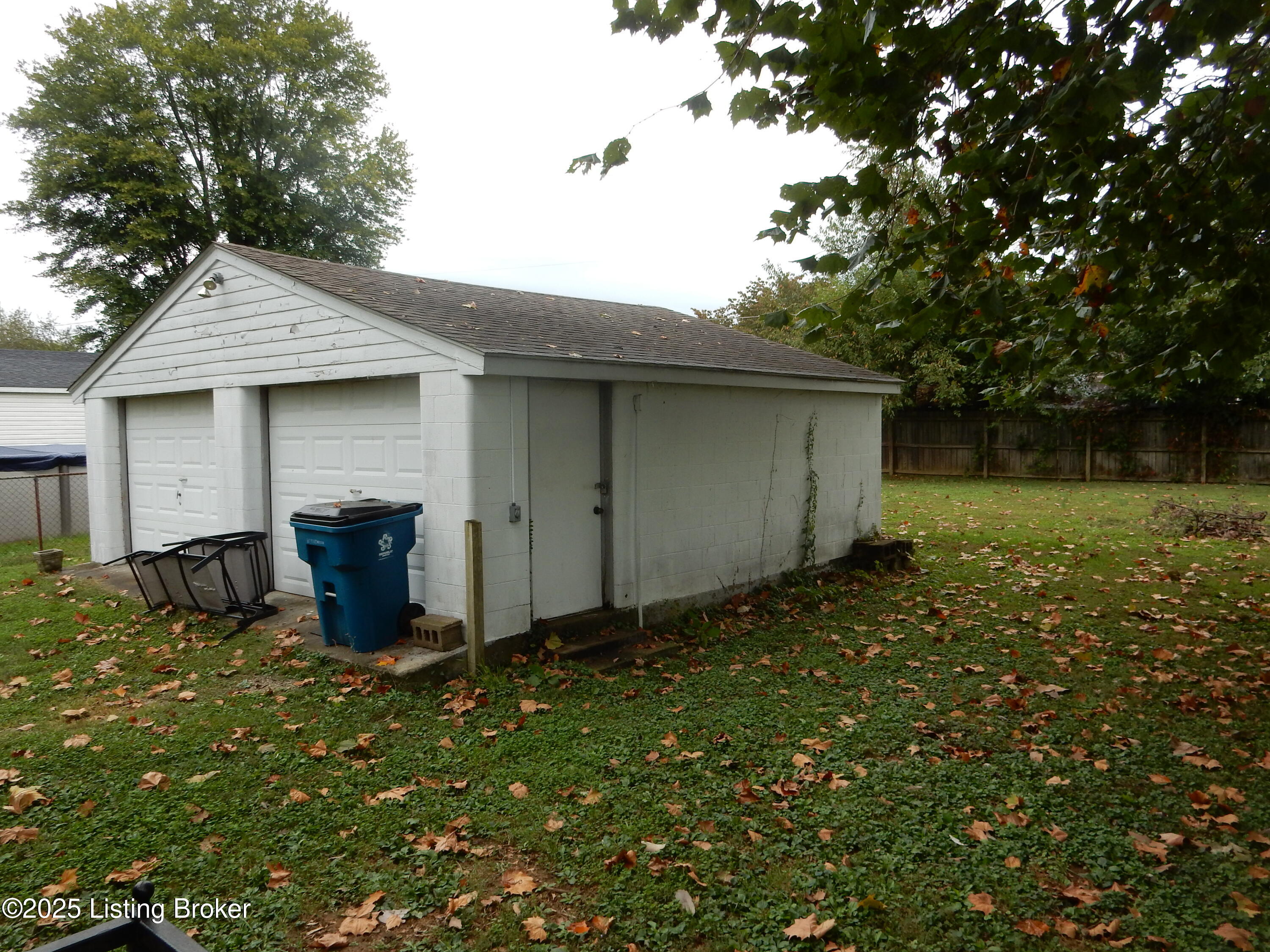 142 Short St
