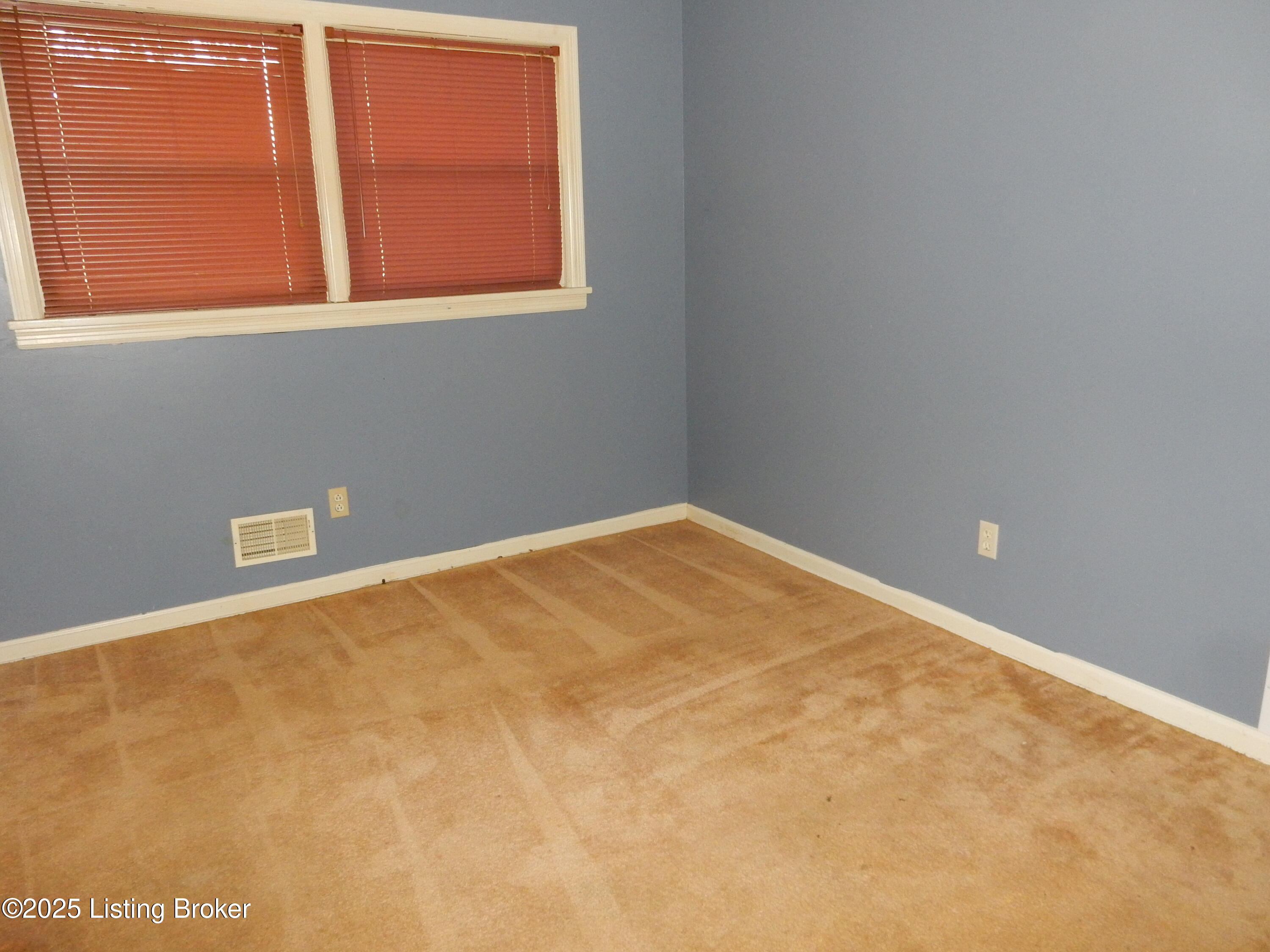 142 Short St