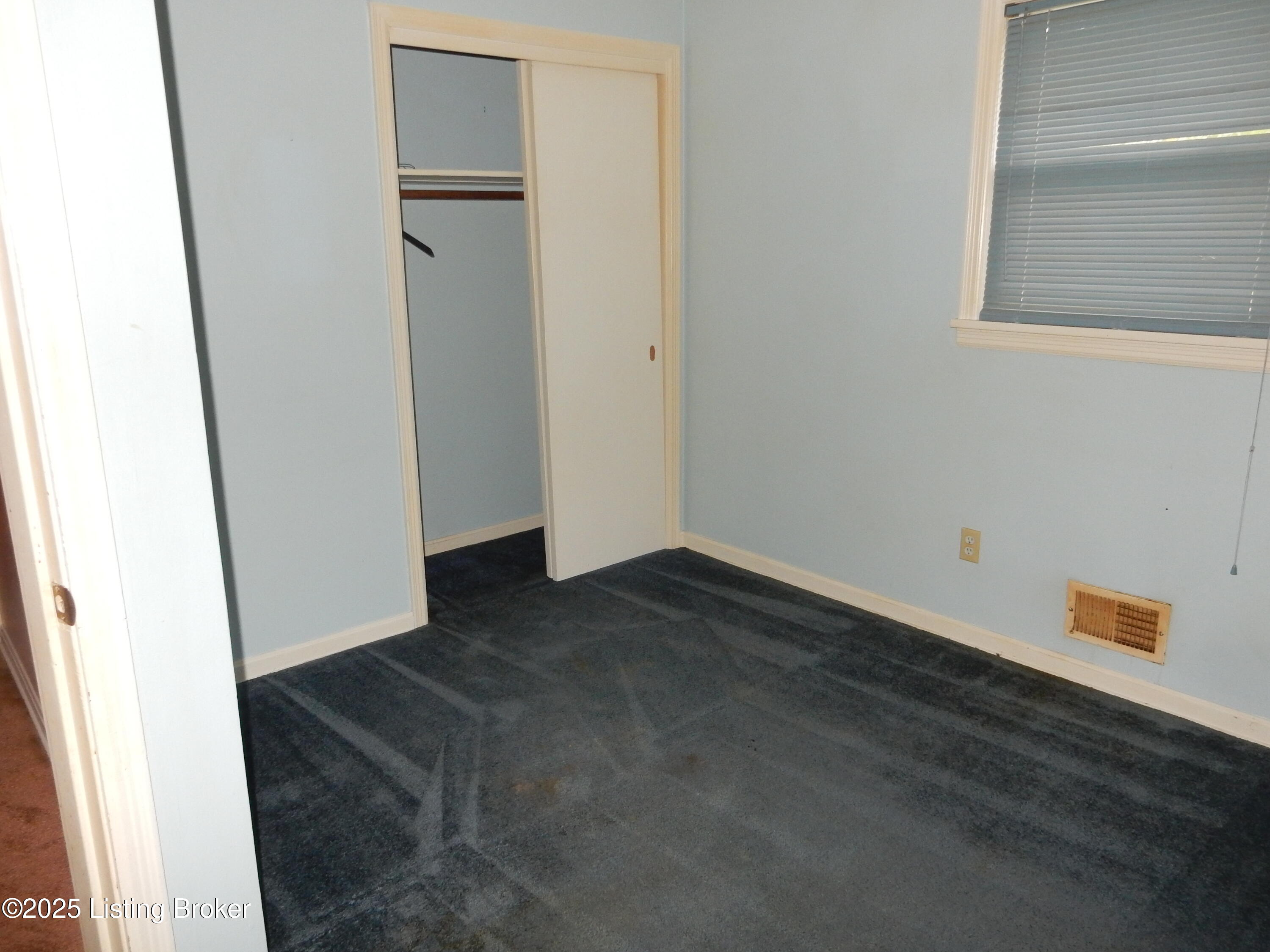 142 Short St