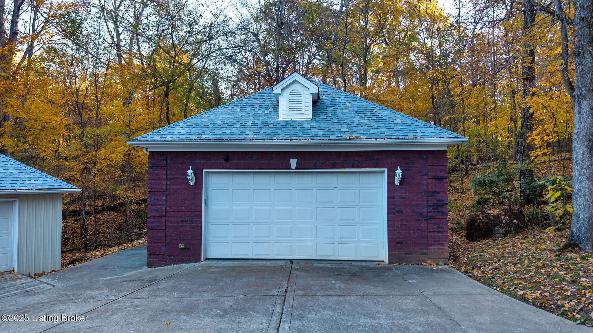 765 Wilderness Trail