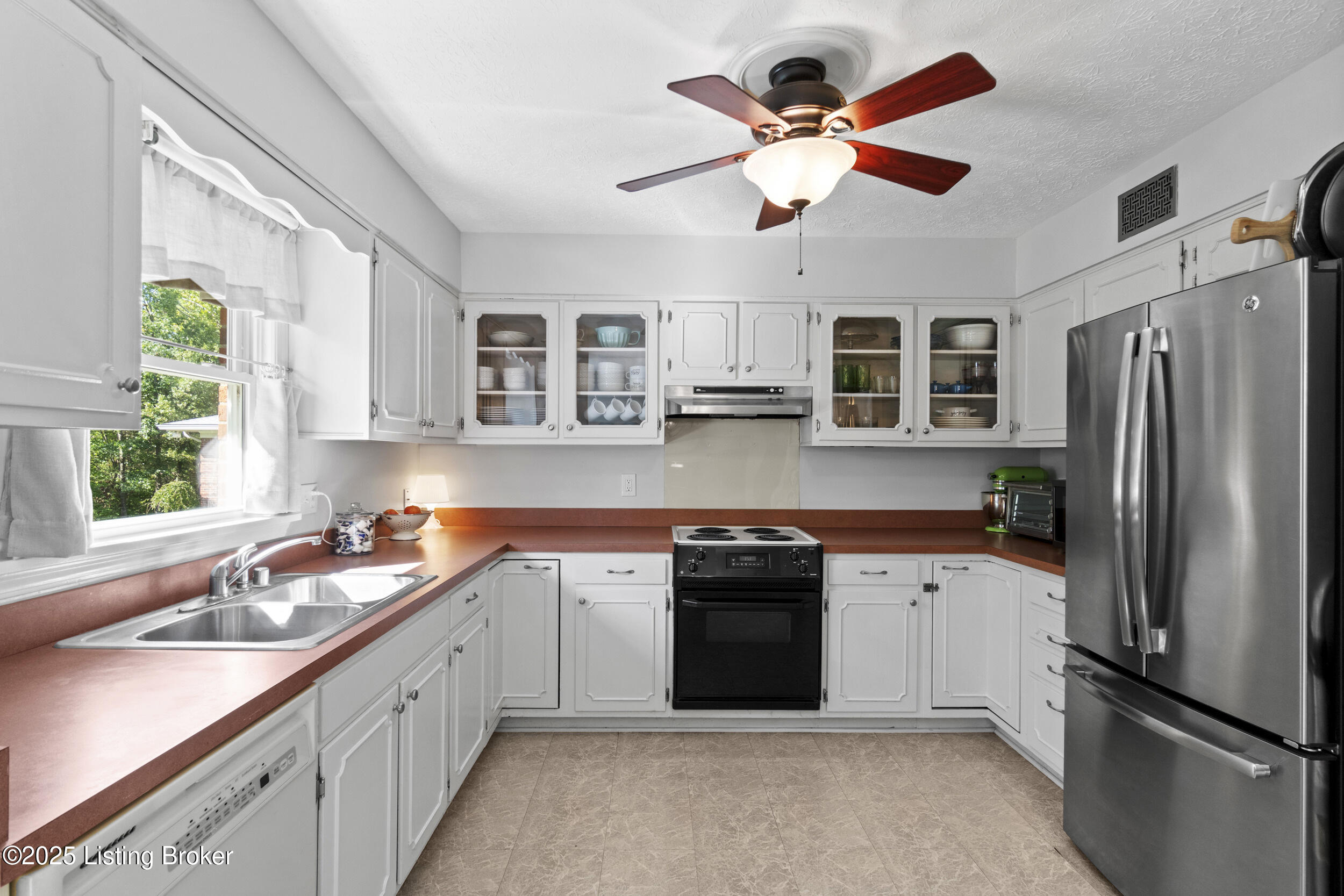 4012 Cumberland Dr