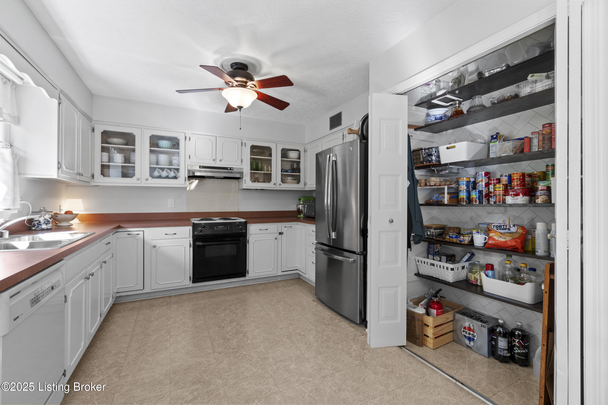4012 Cumberland Dr