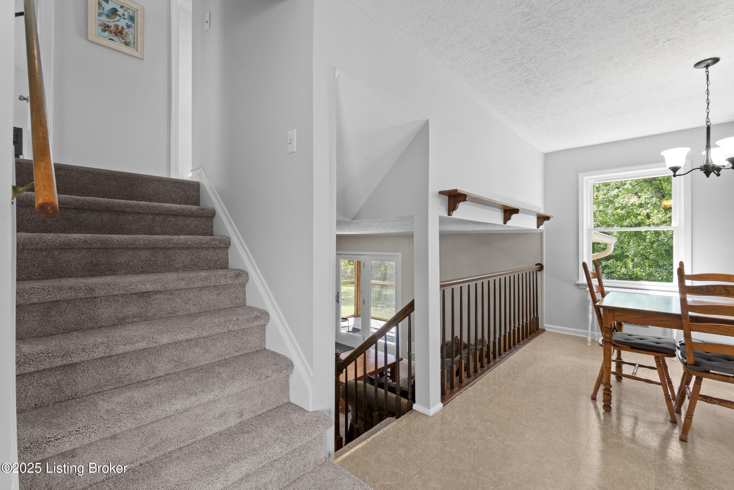 4012 Cumberland Dr
