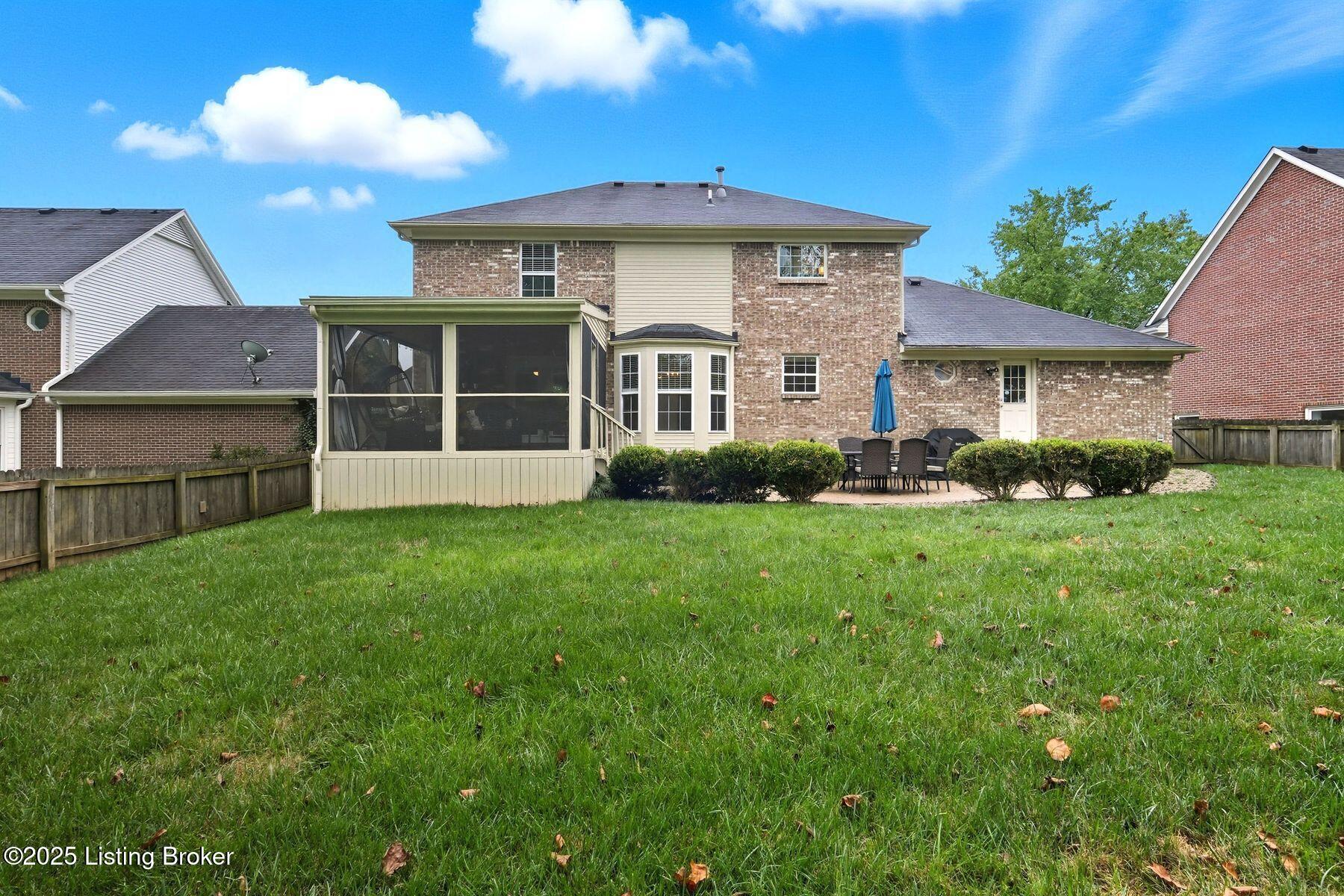 4110 Woods View Pl