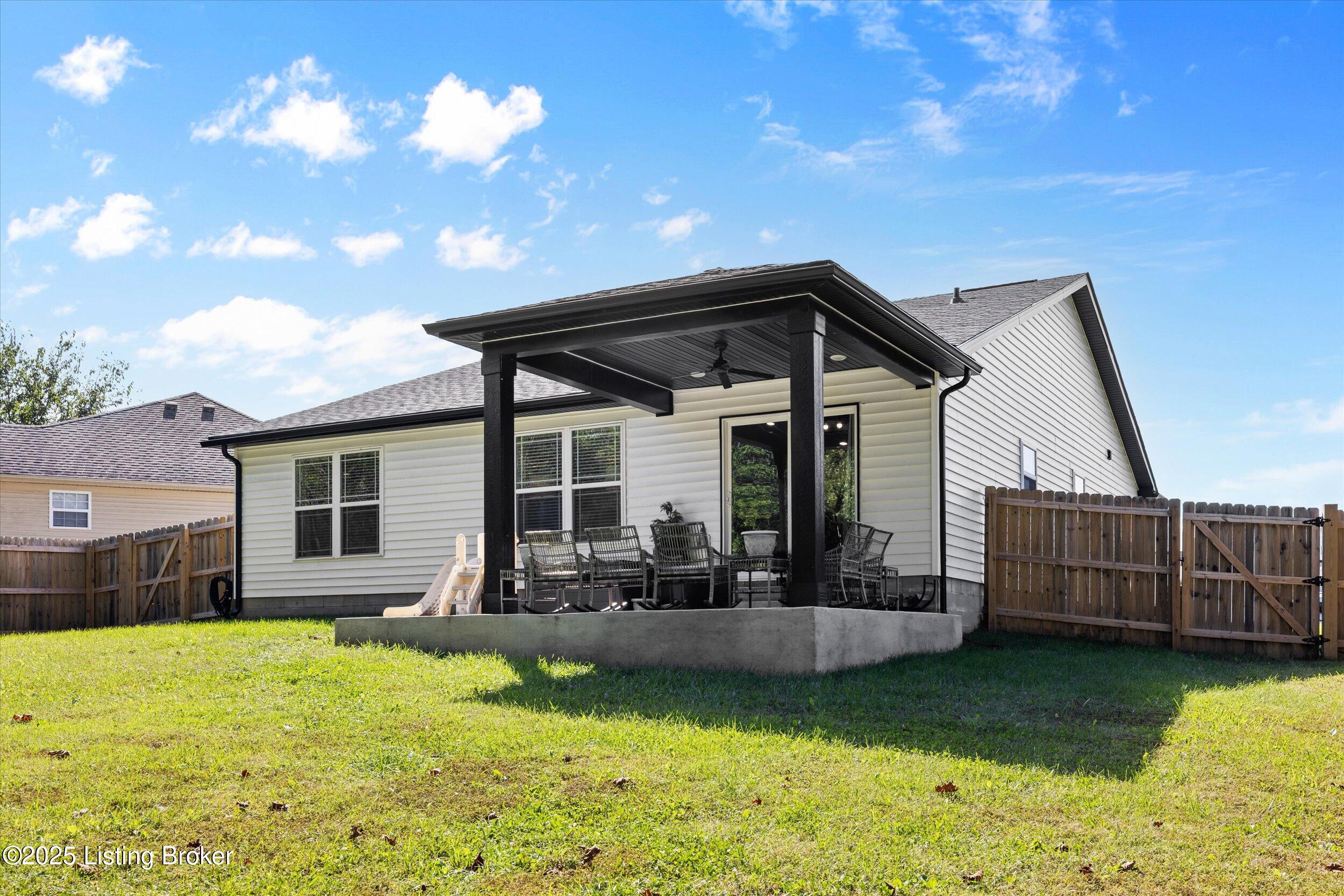 225 Tex Ave