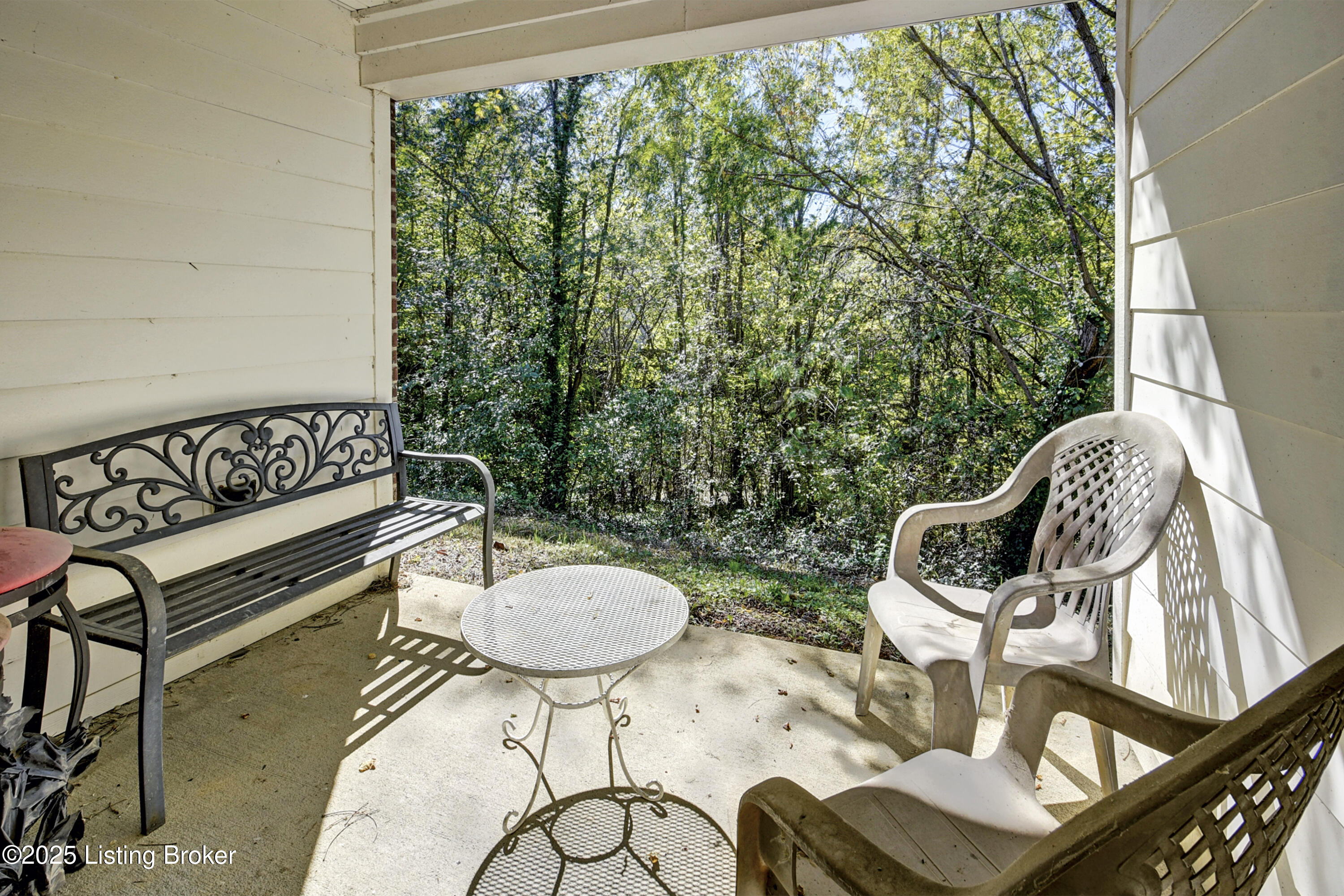 6648 Woods Mill Dr