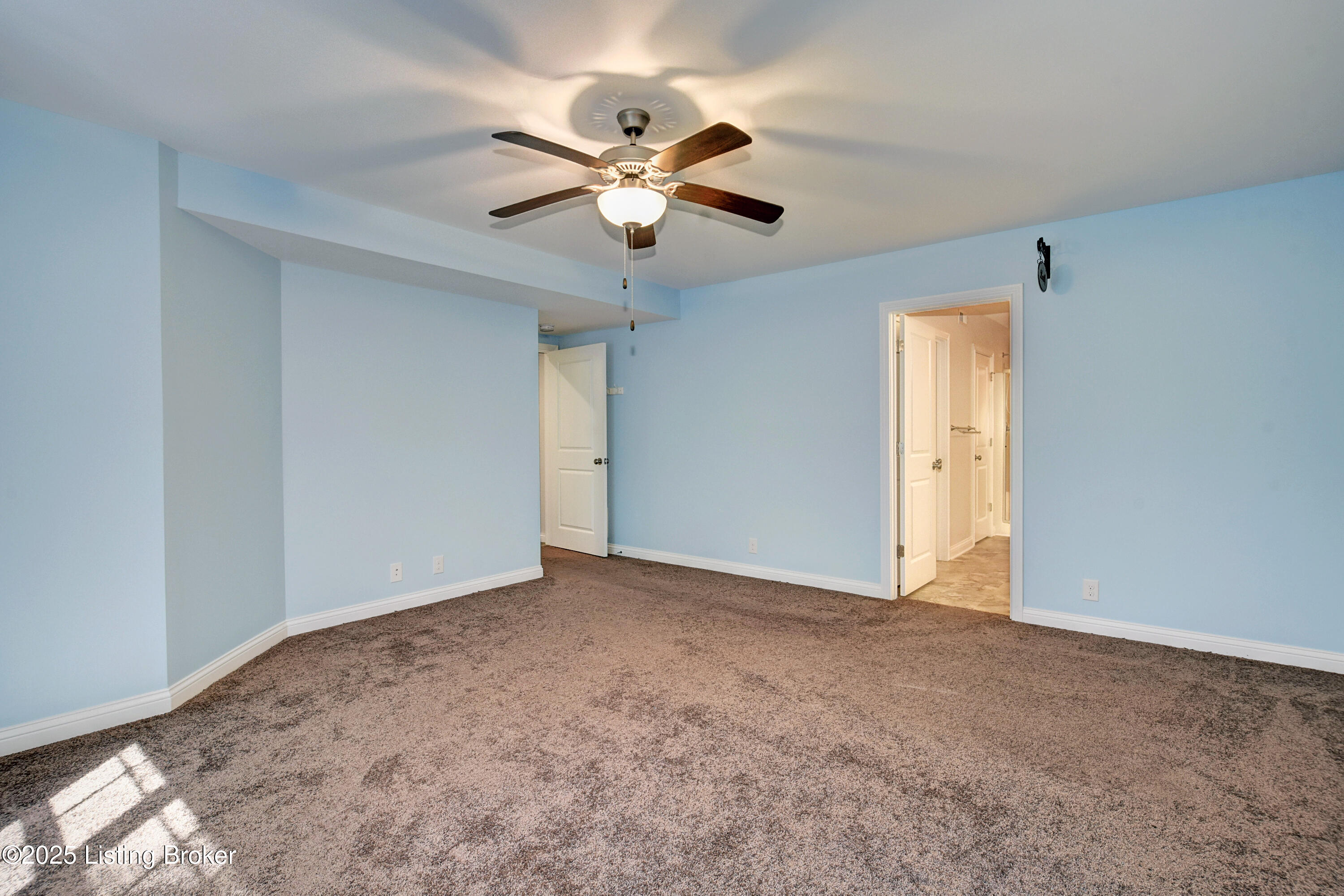 6648 Woods Mill Dr