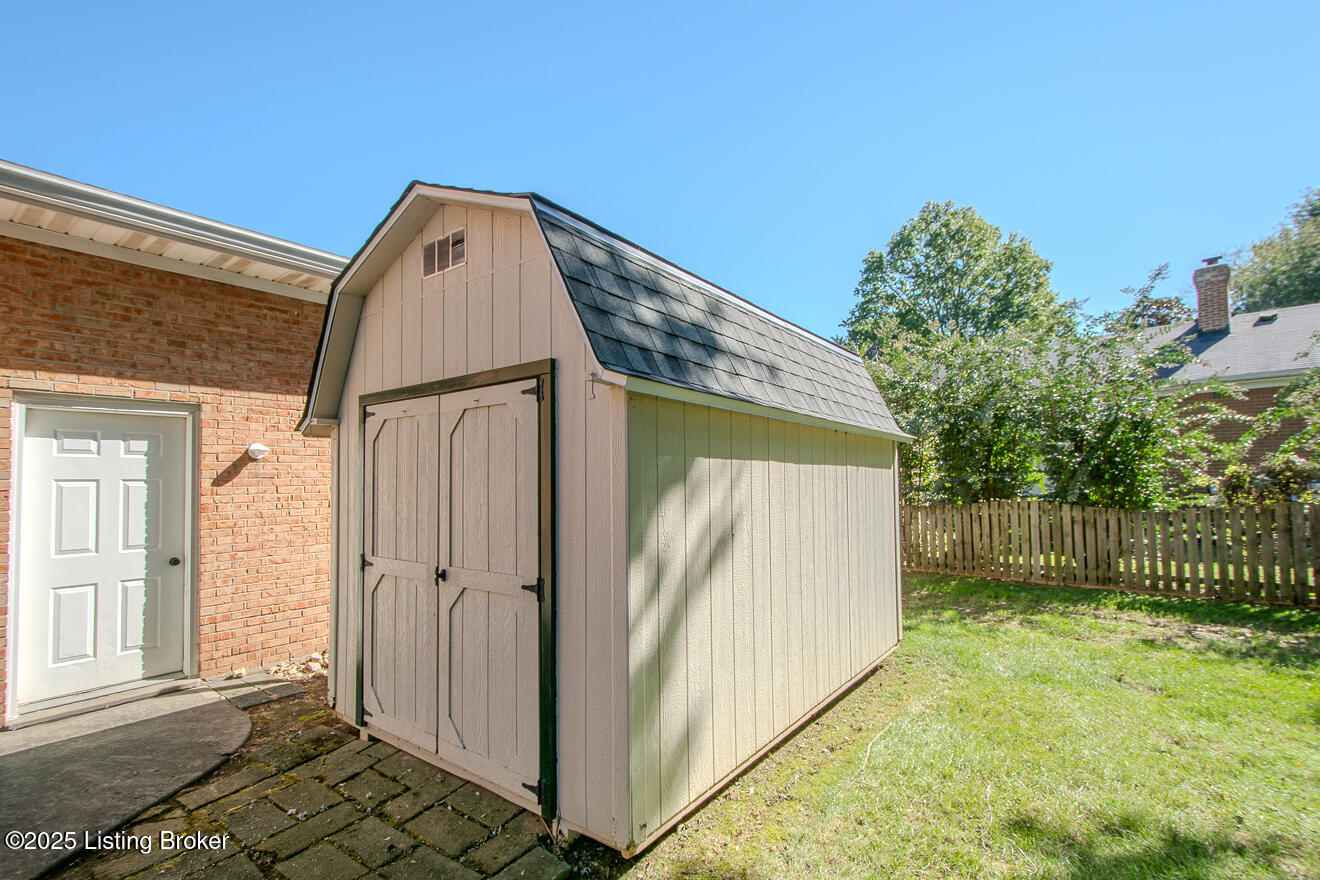 7608 Tempsclair Rd