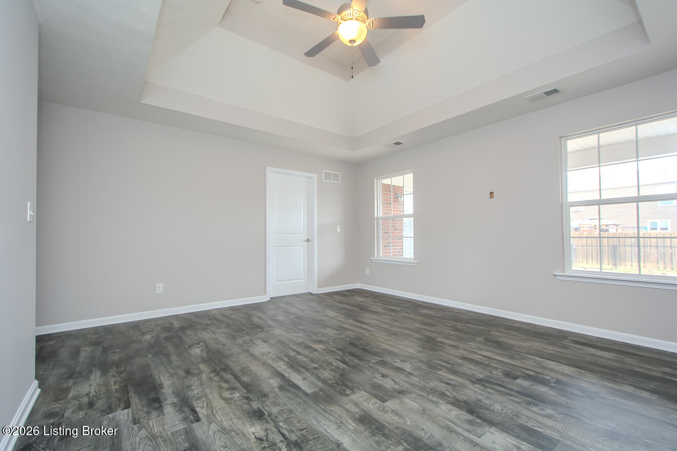 404 Villa Ln