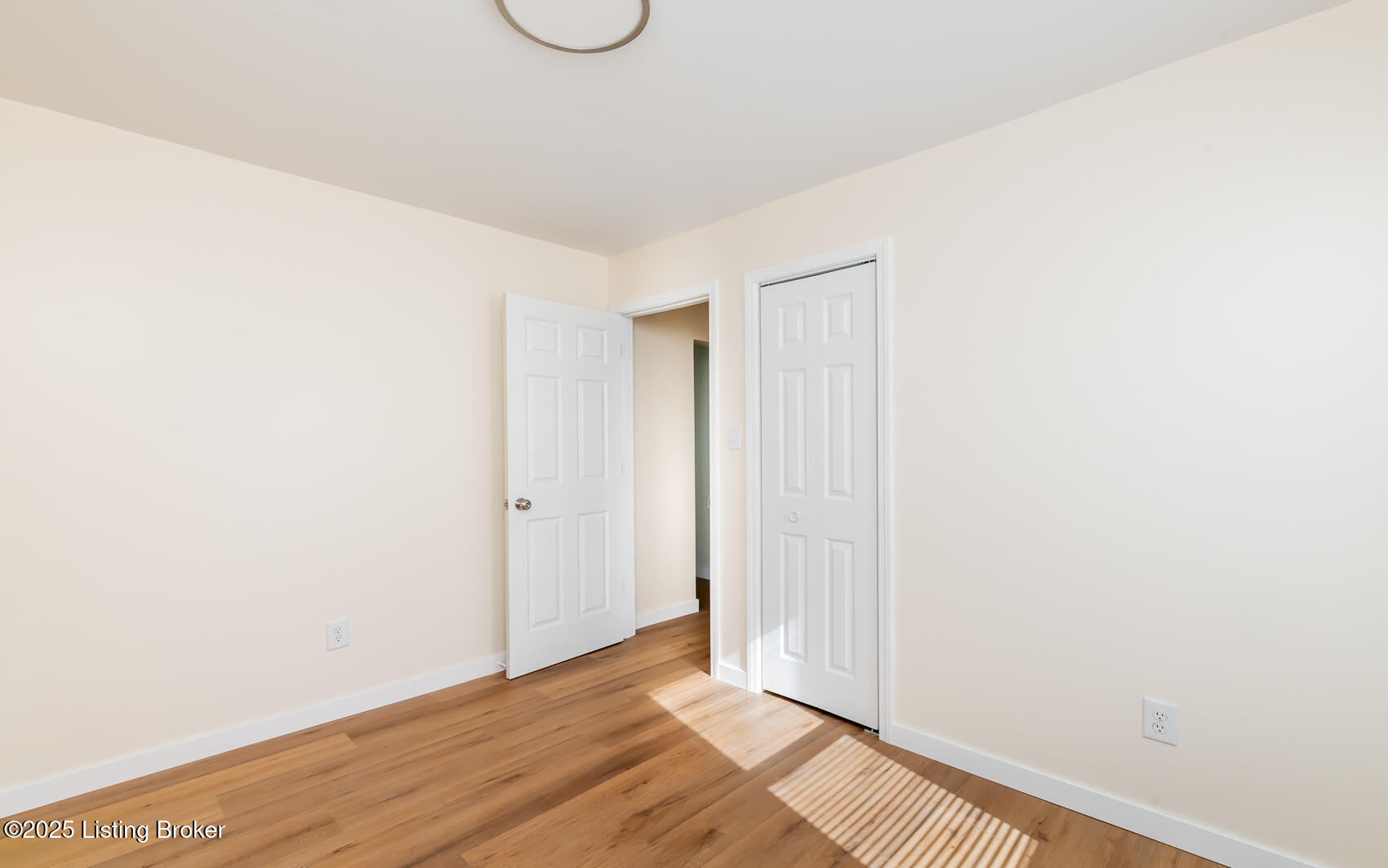 1902 Hazelwood Ct