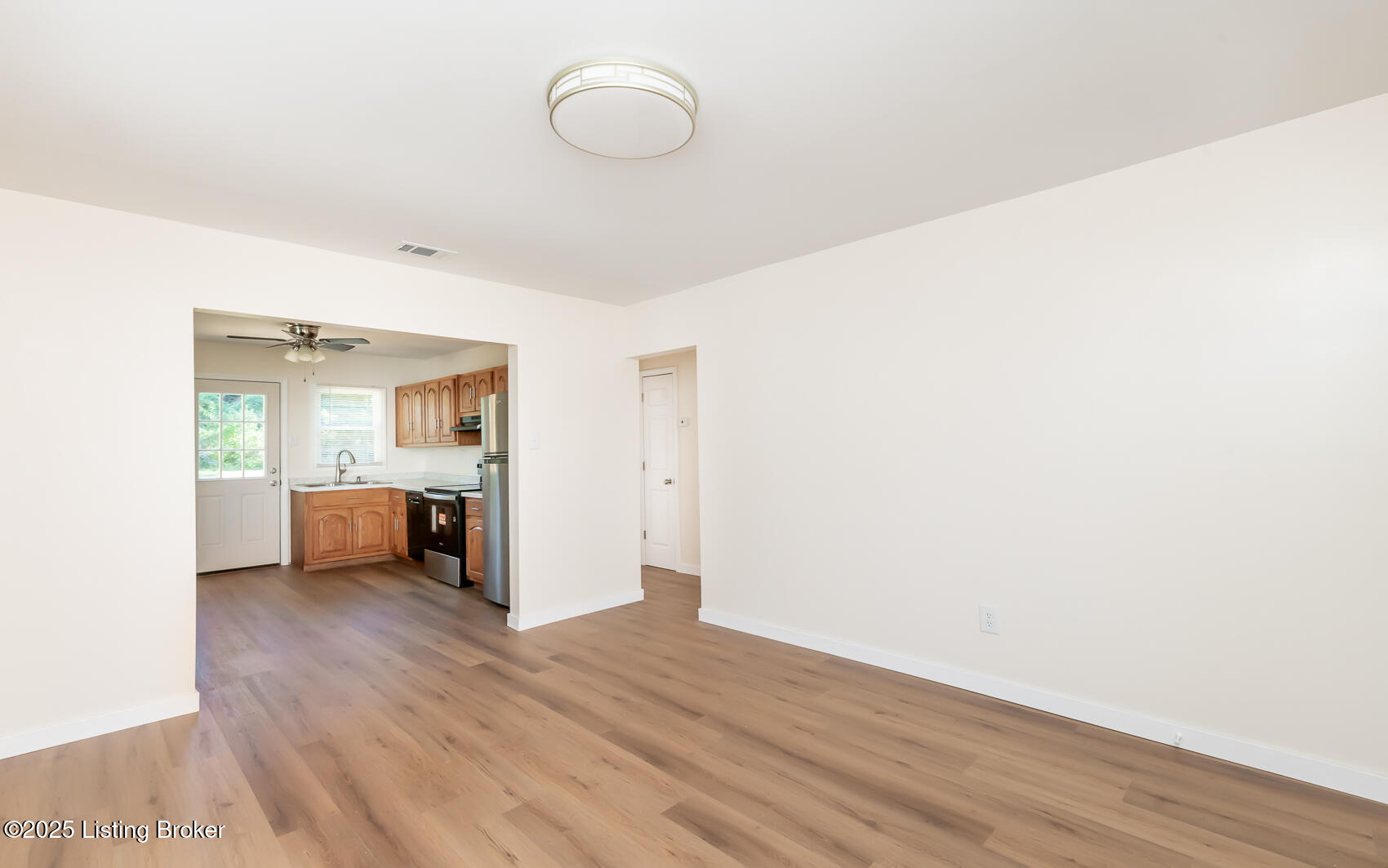 1902 Hazelwood Ct