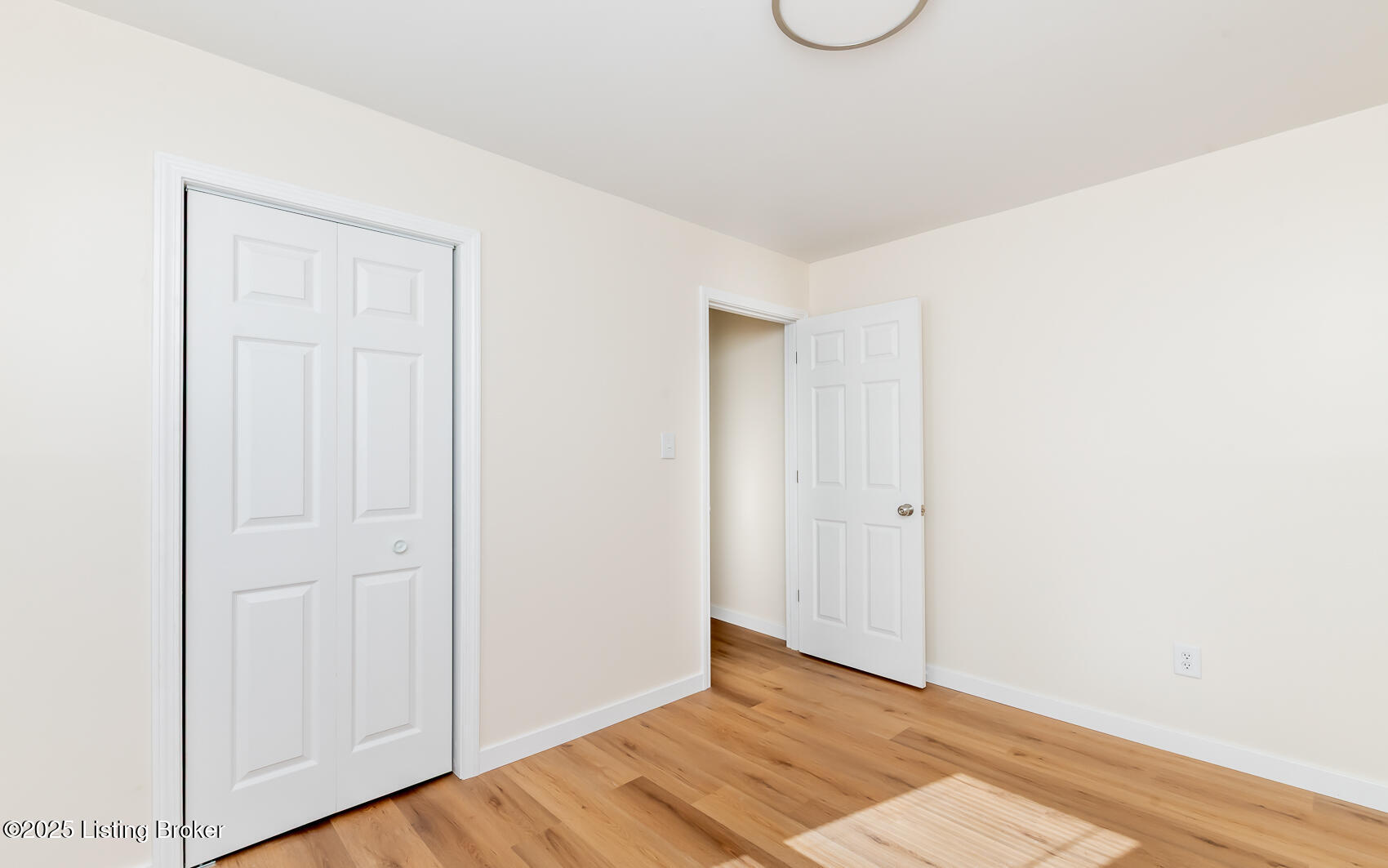 1902 Hazelwood Ct