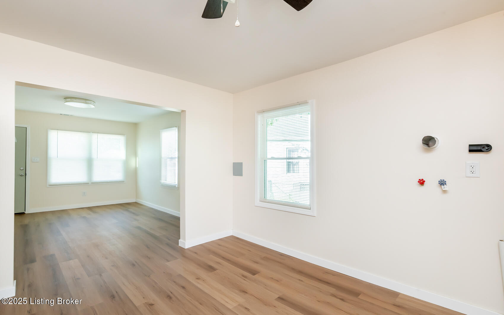 1902 Hazelwood Ct