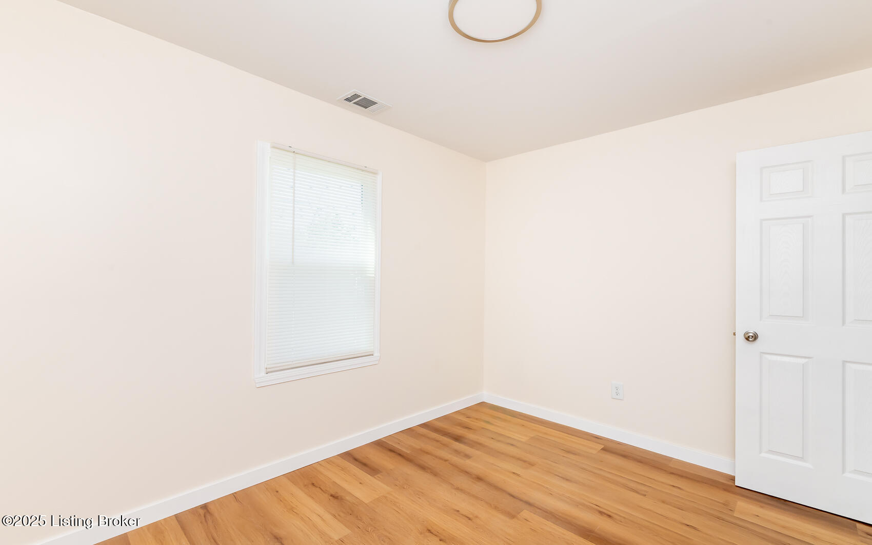 1902 Hazelwood Ct
