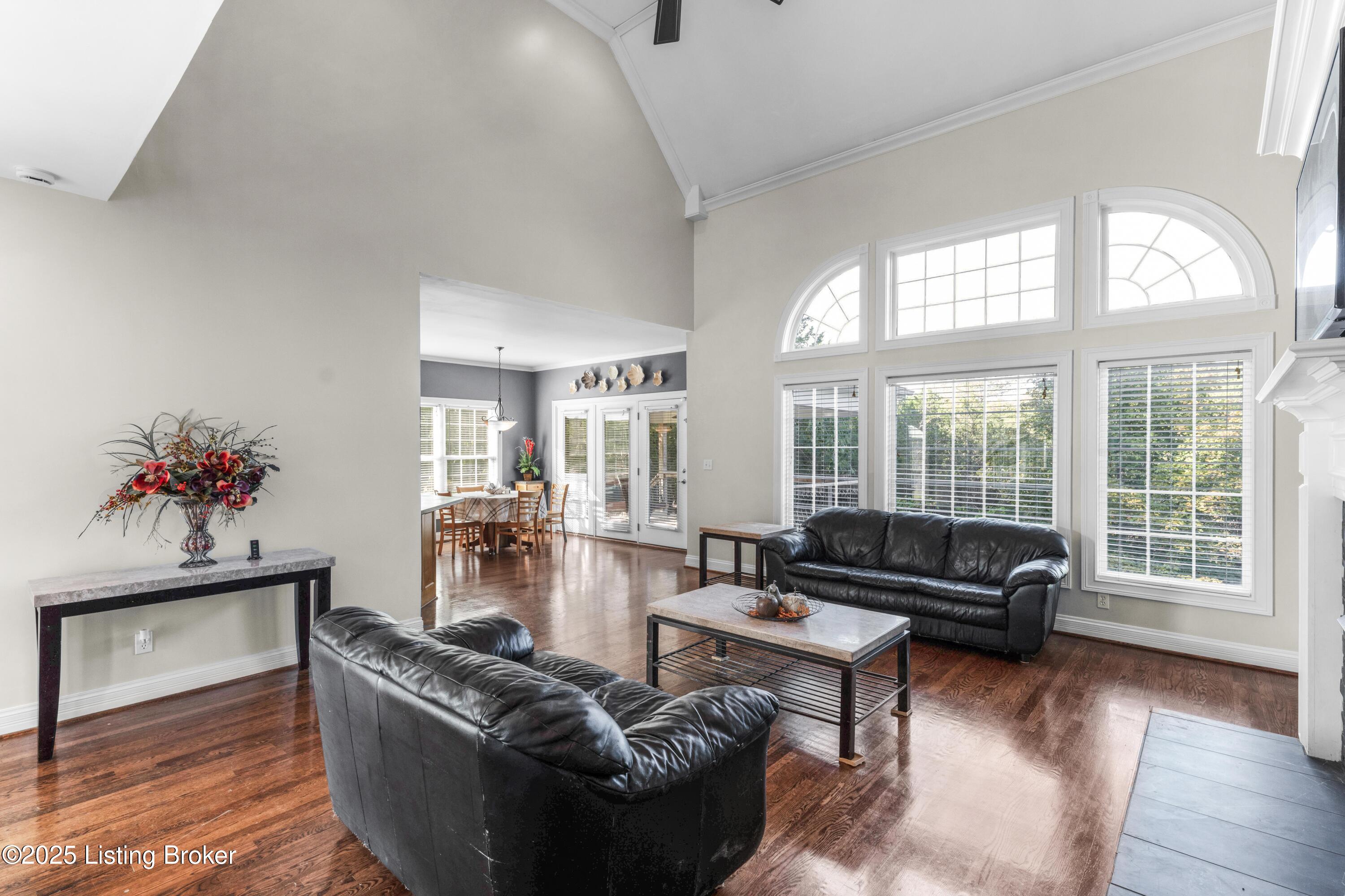 11006 Radleigh Ln