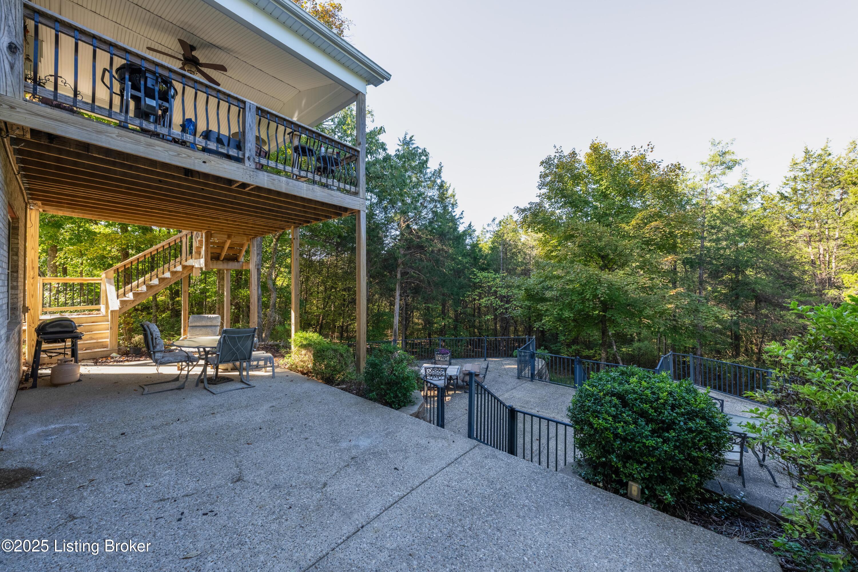 11006 Radleigh Ln
