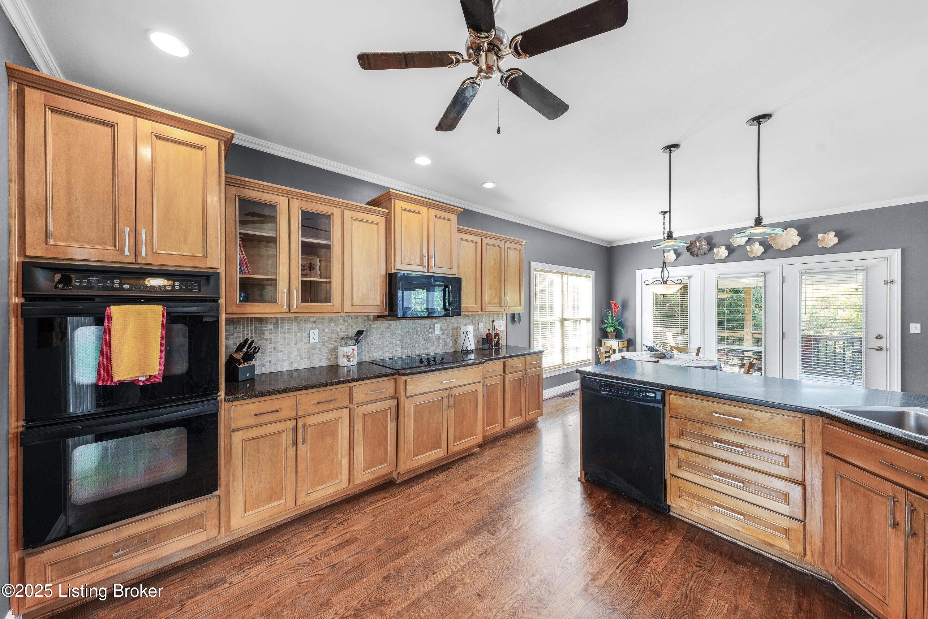 11006 Radleigh Ln
