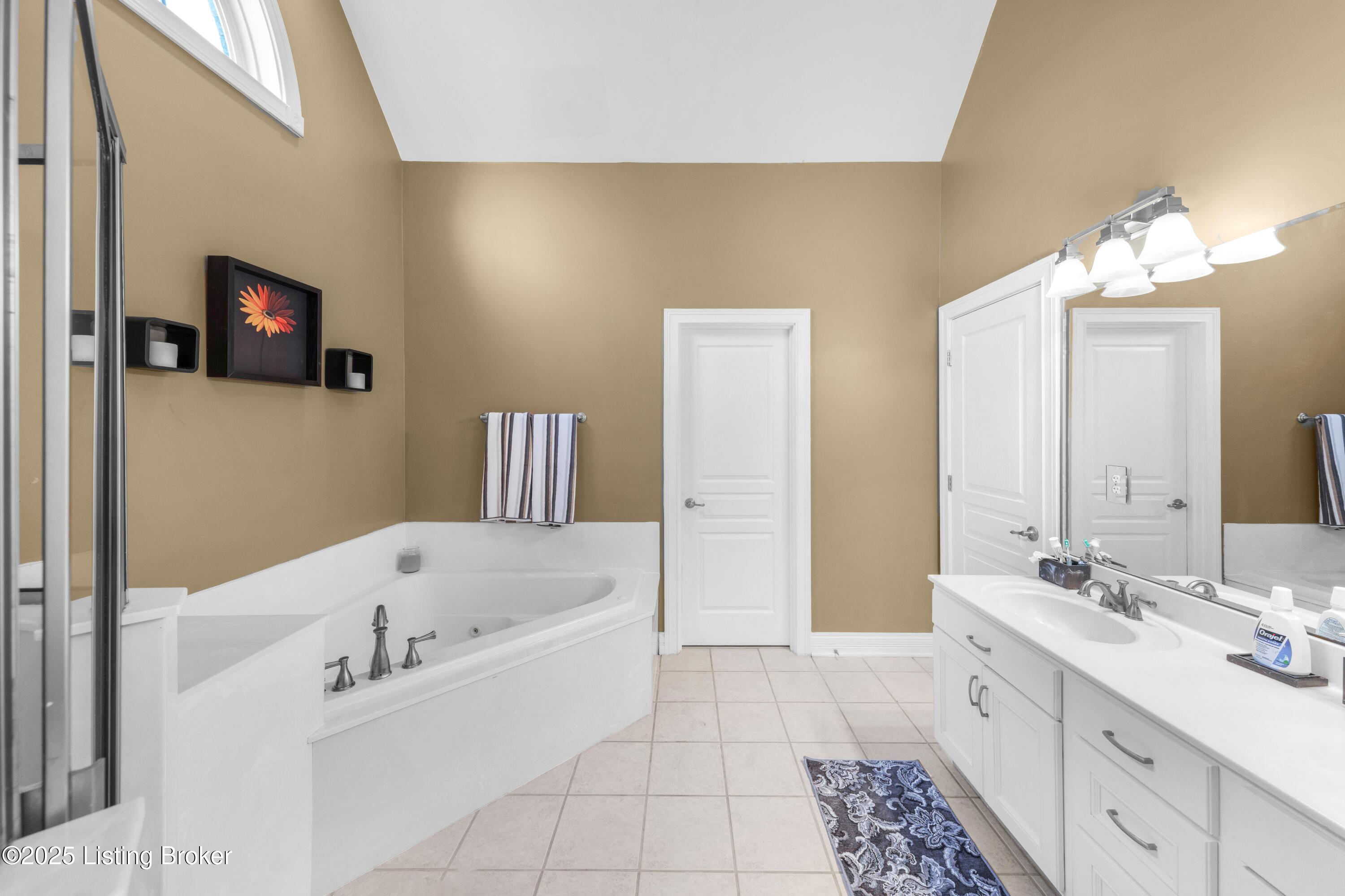 11006 Radleigh Ln