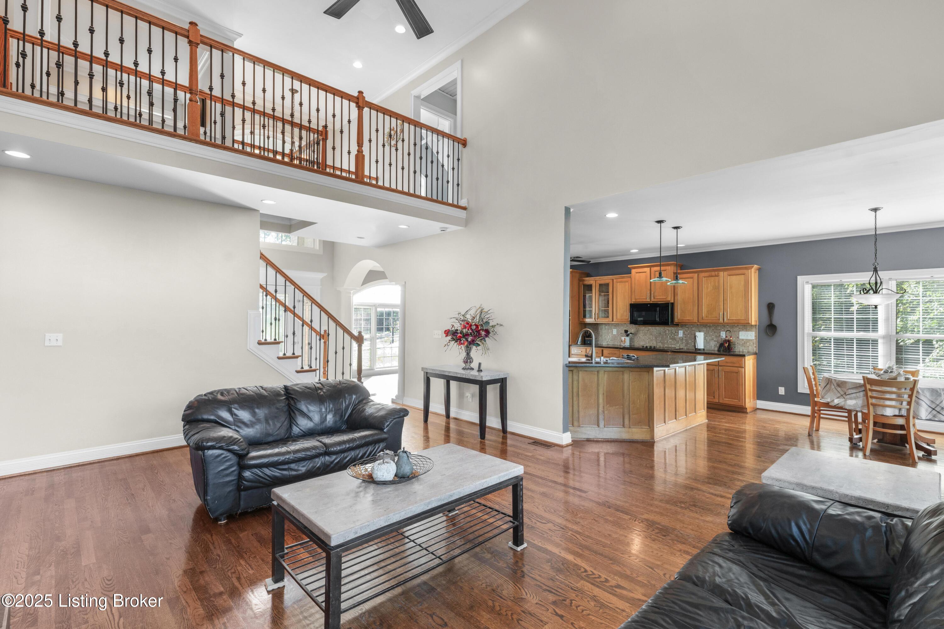11006 Radleigh Ln