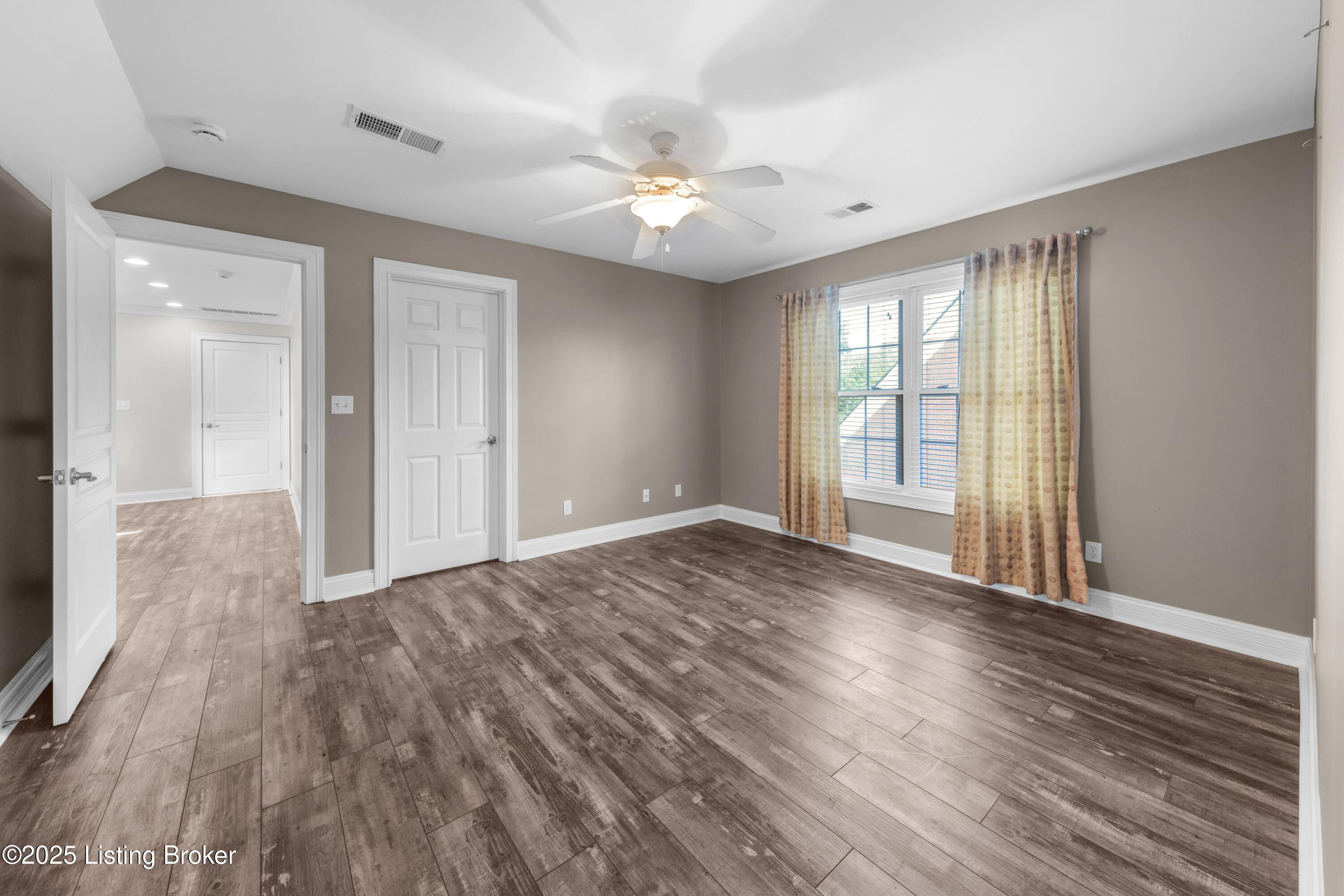 11006 Radleigh Ln