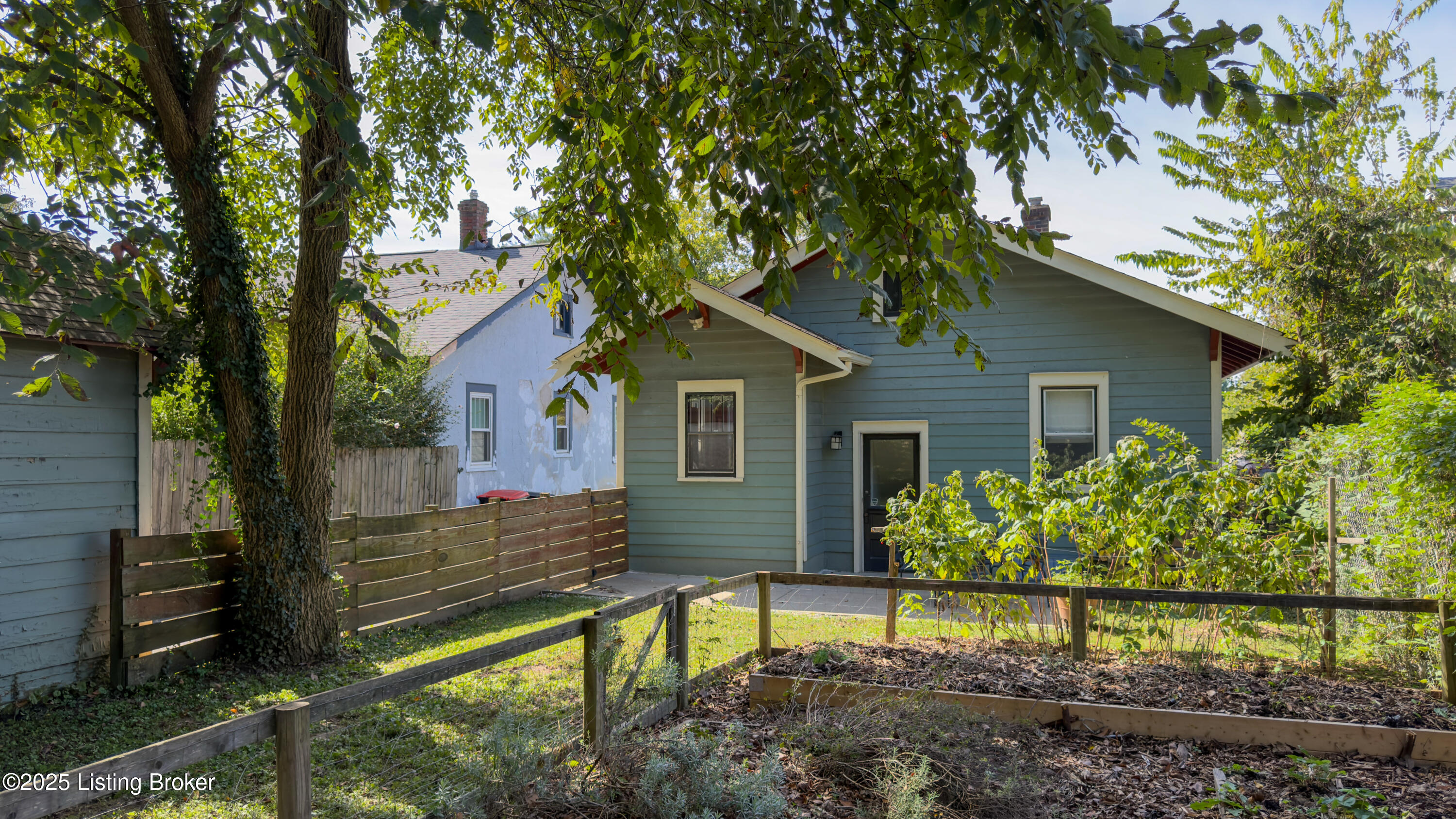161 N Peterson Ave