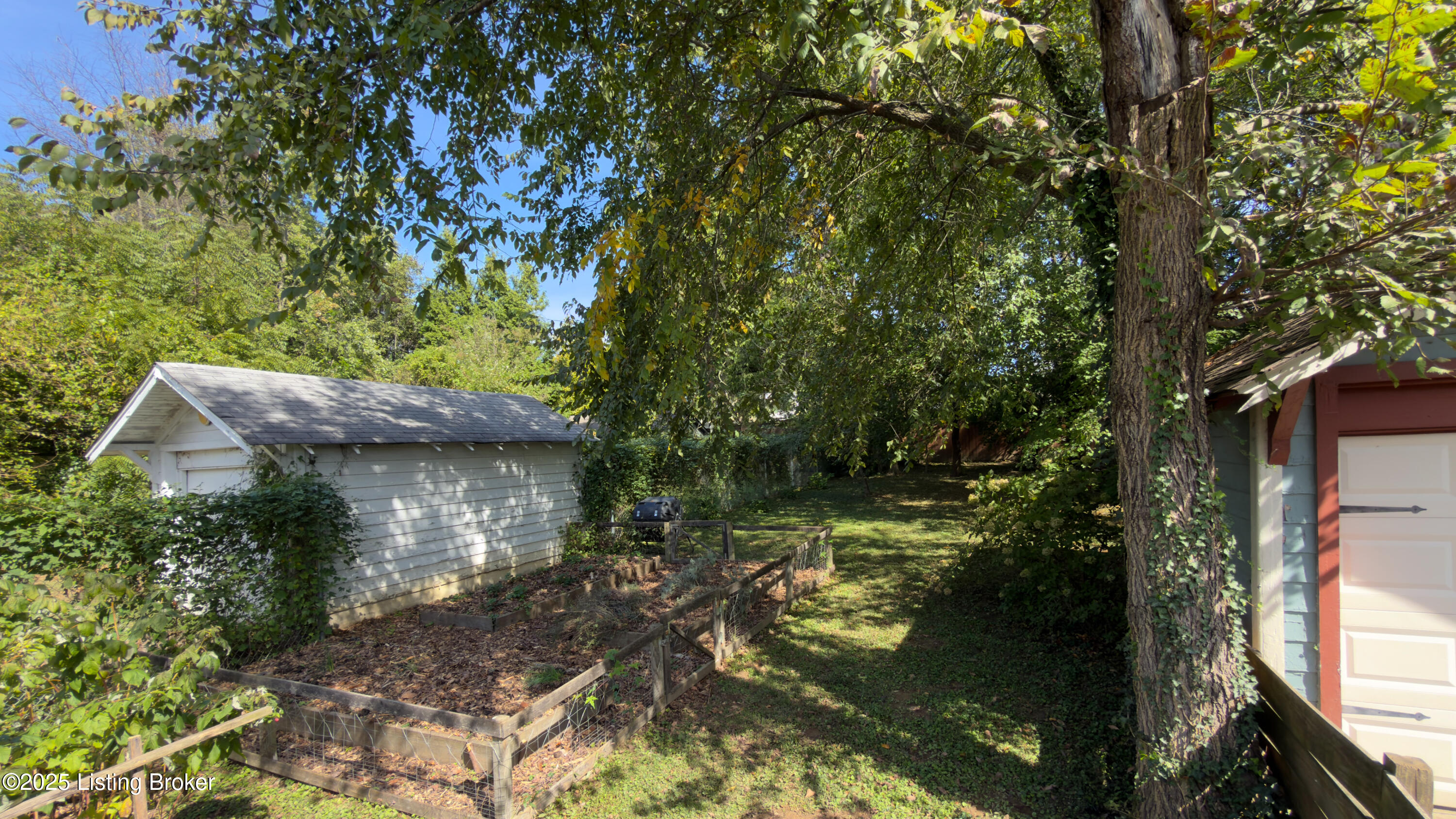 161 N Peterson Ave