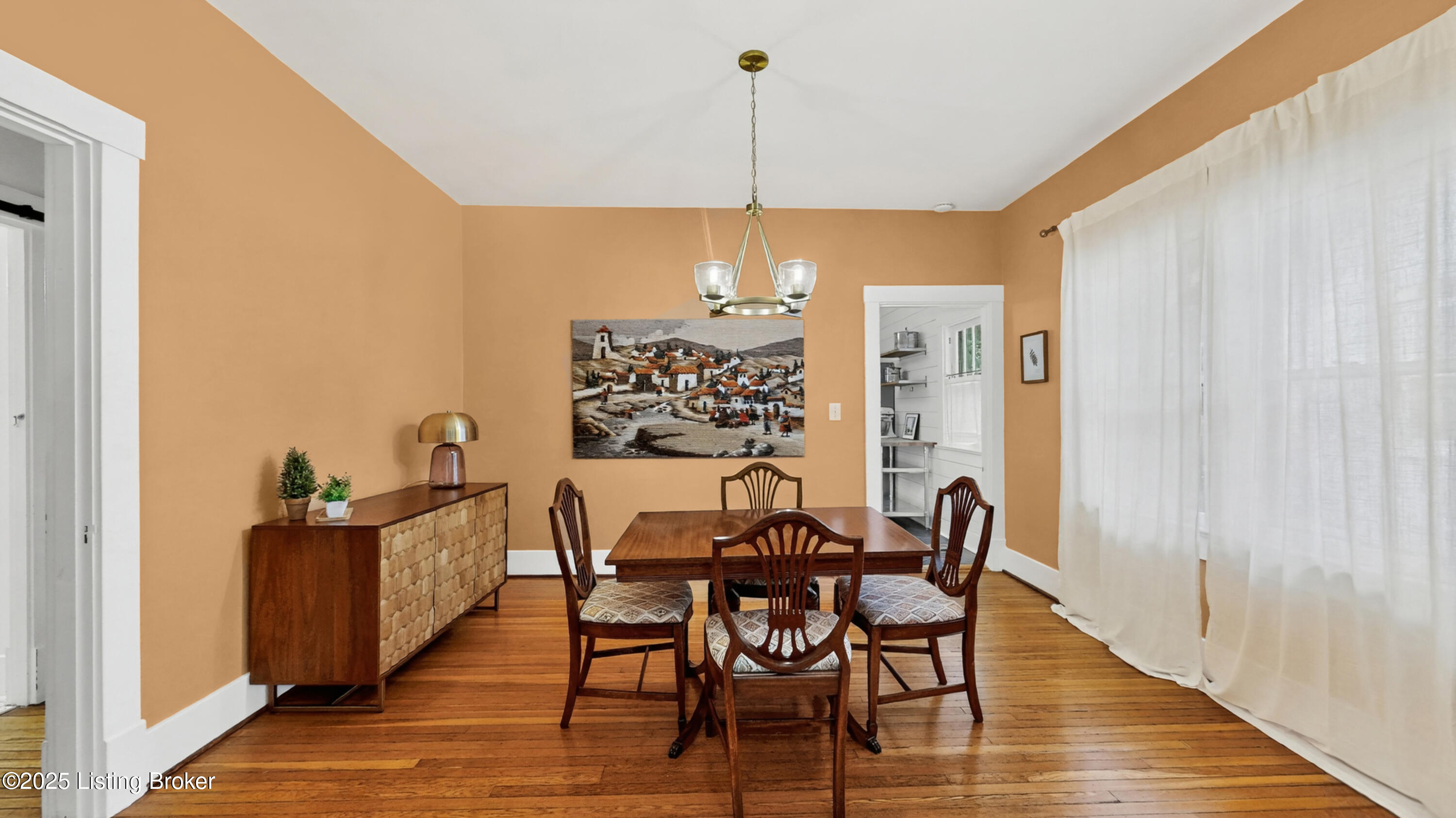 161 N Peterson Ave