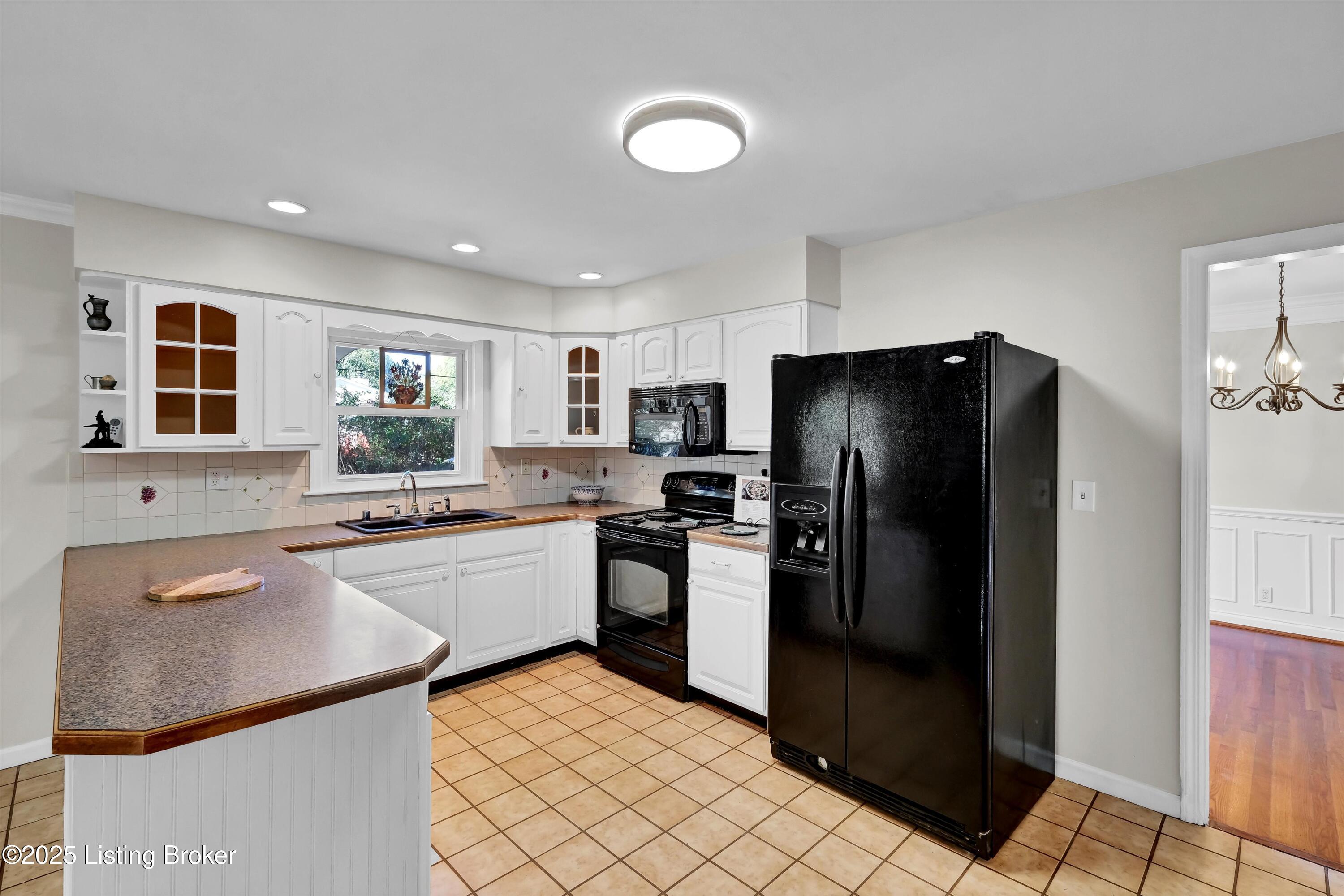 318 Castleview Dr