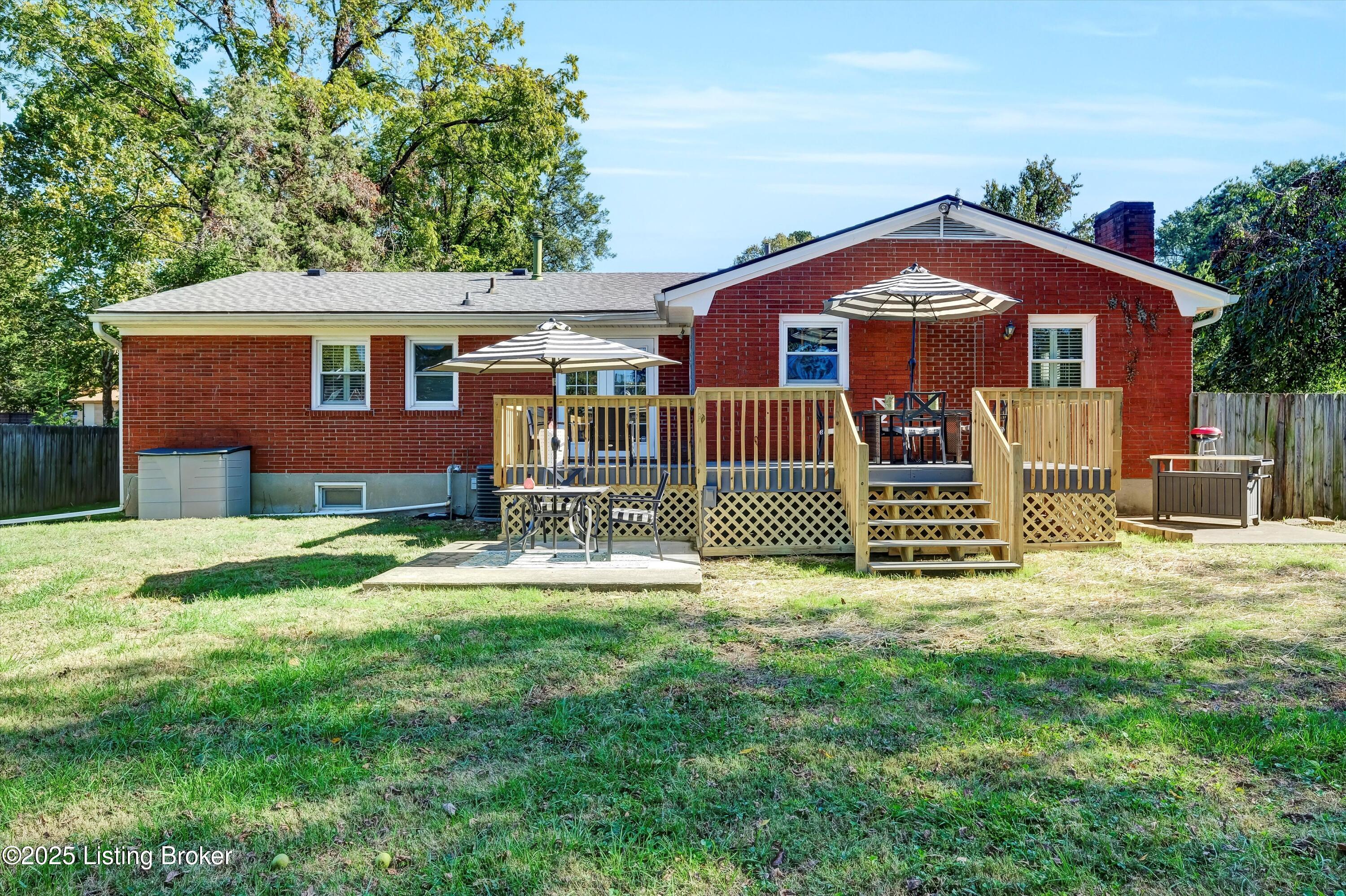 318 Castleview Dr