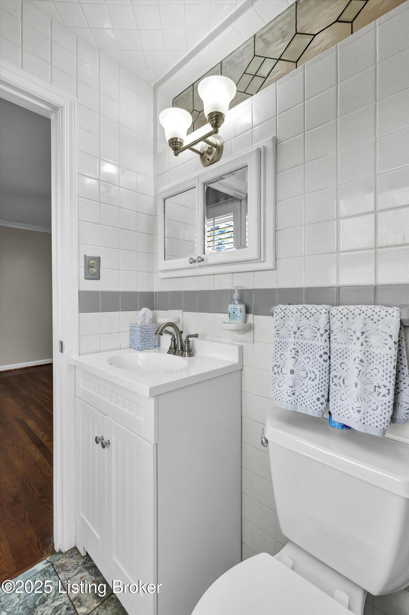 318 Castleview Dr