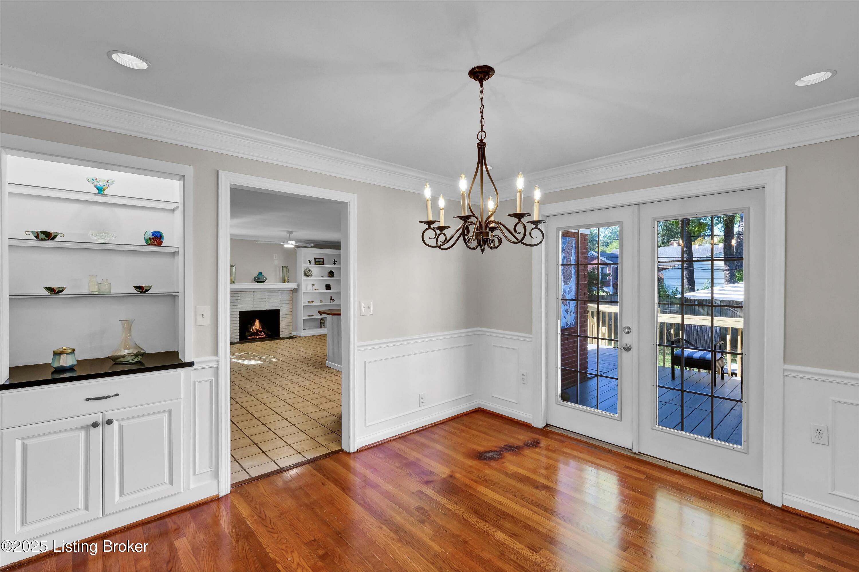 318 Castleview Dr