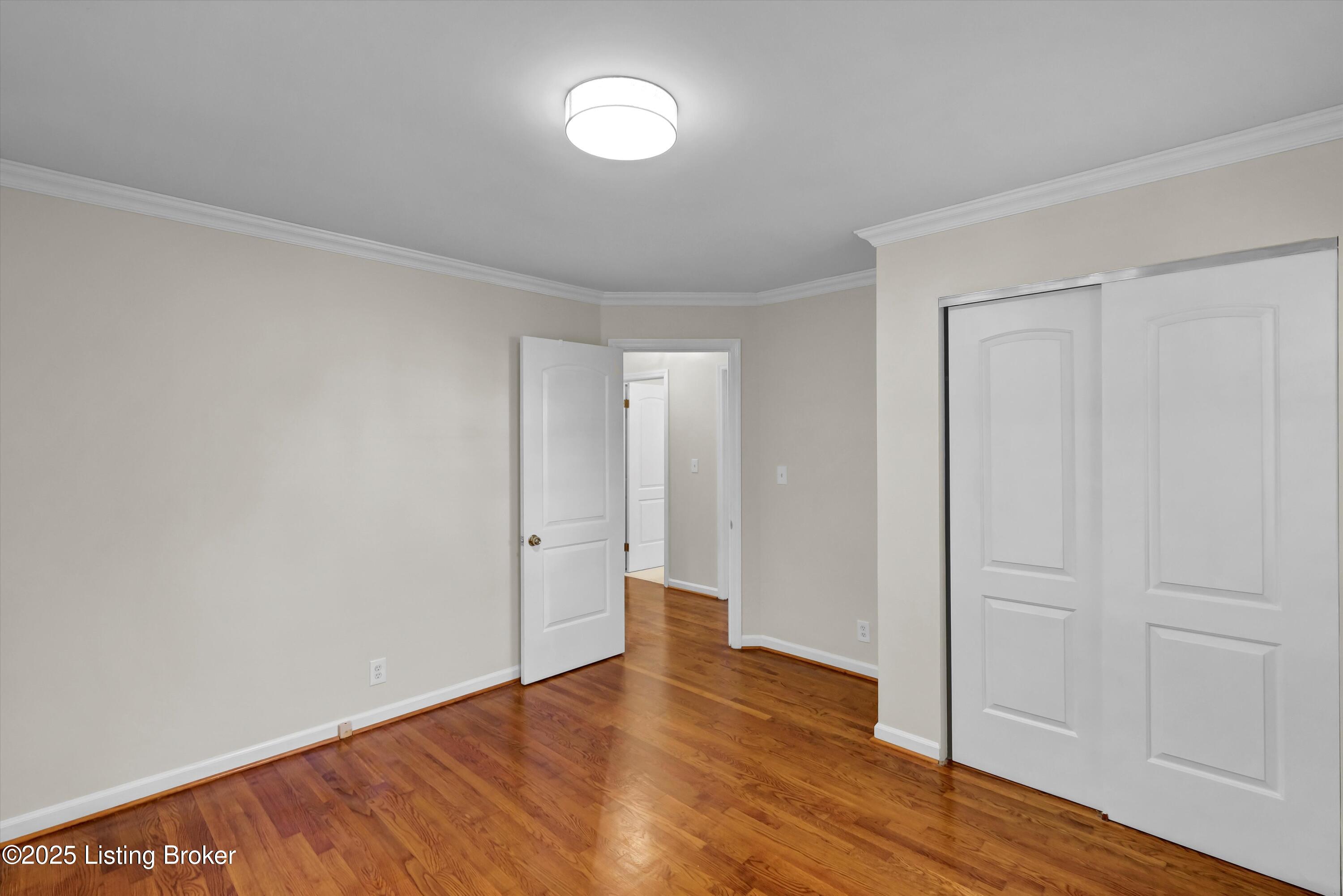 318 Castleview Dr