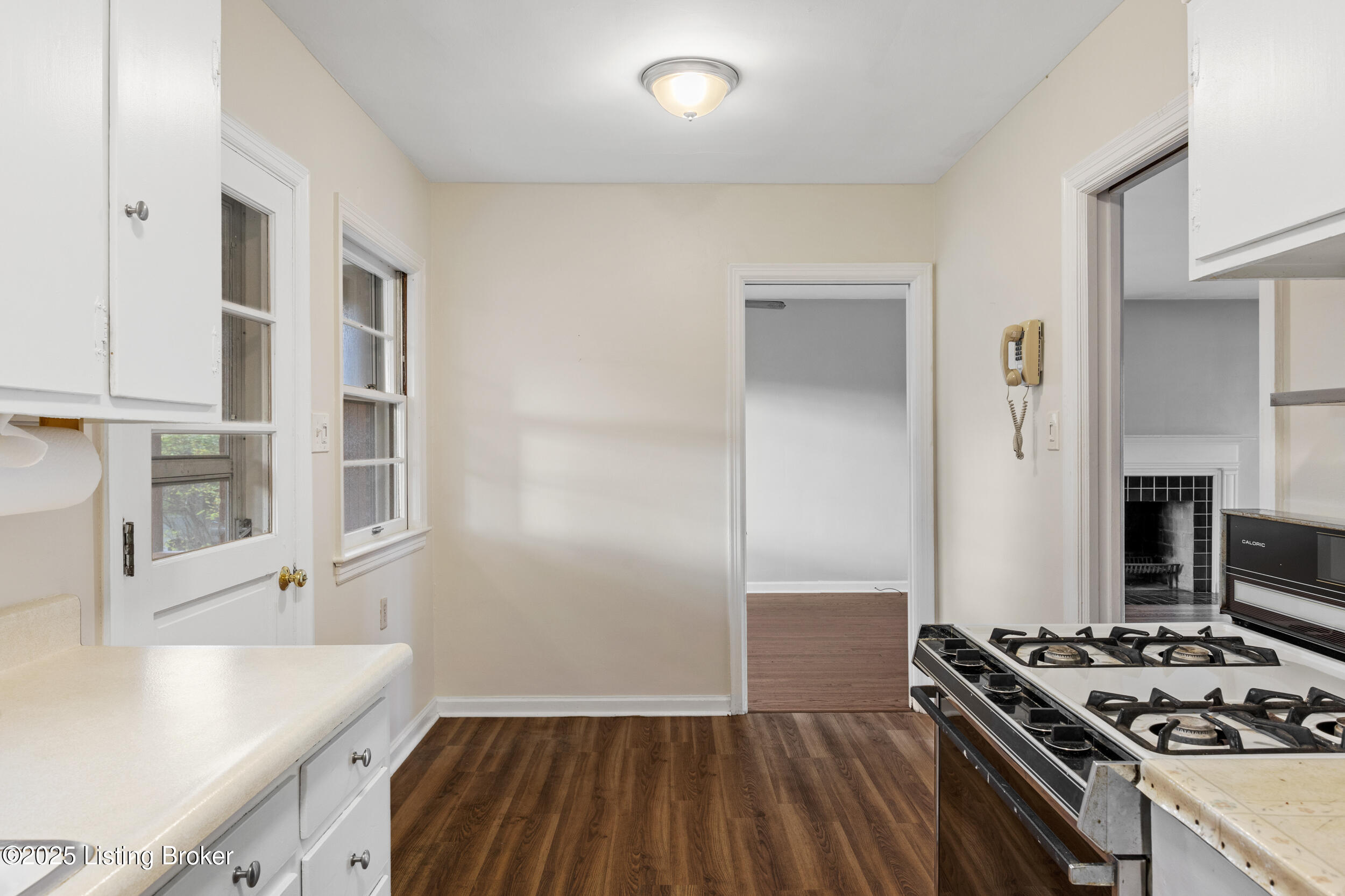 3602 Hughes Rd