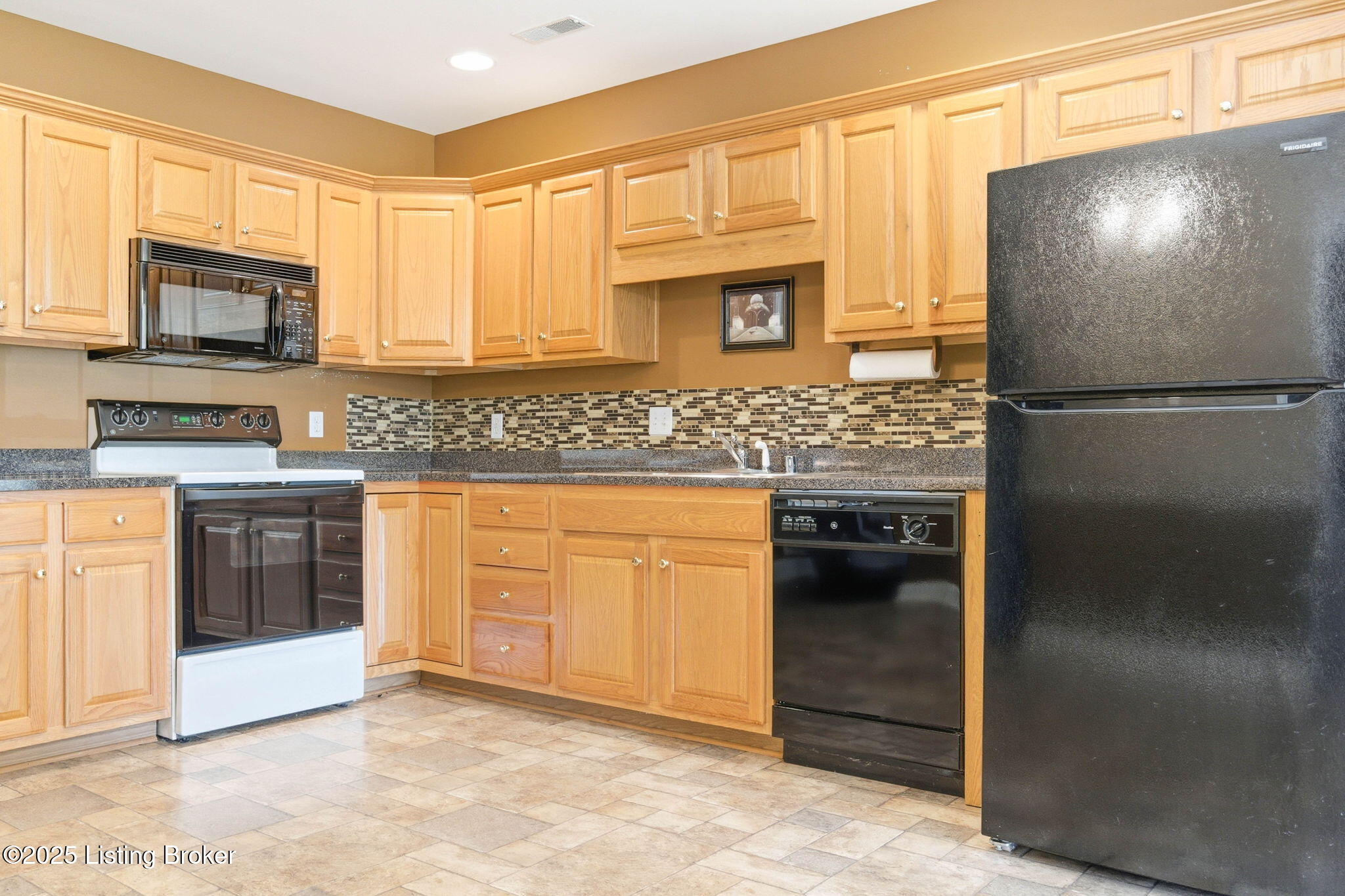8552 Applegate Village Dr