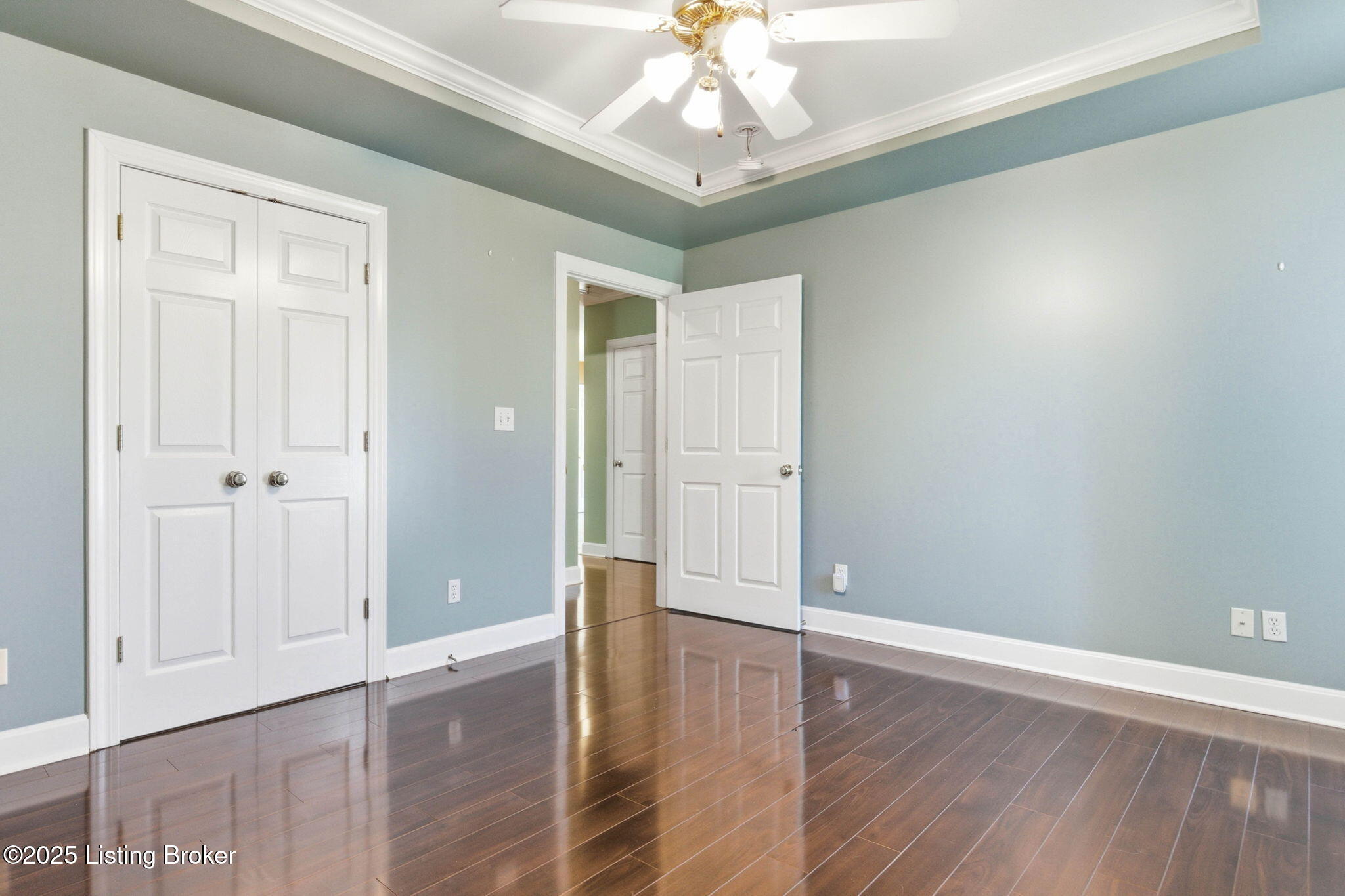 8552 Applegate Village Dr
